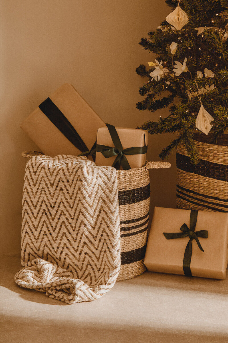 Arles Set of 2 Seagrass Baskets with Black Stripes