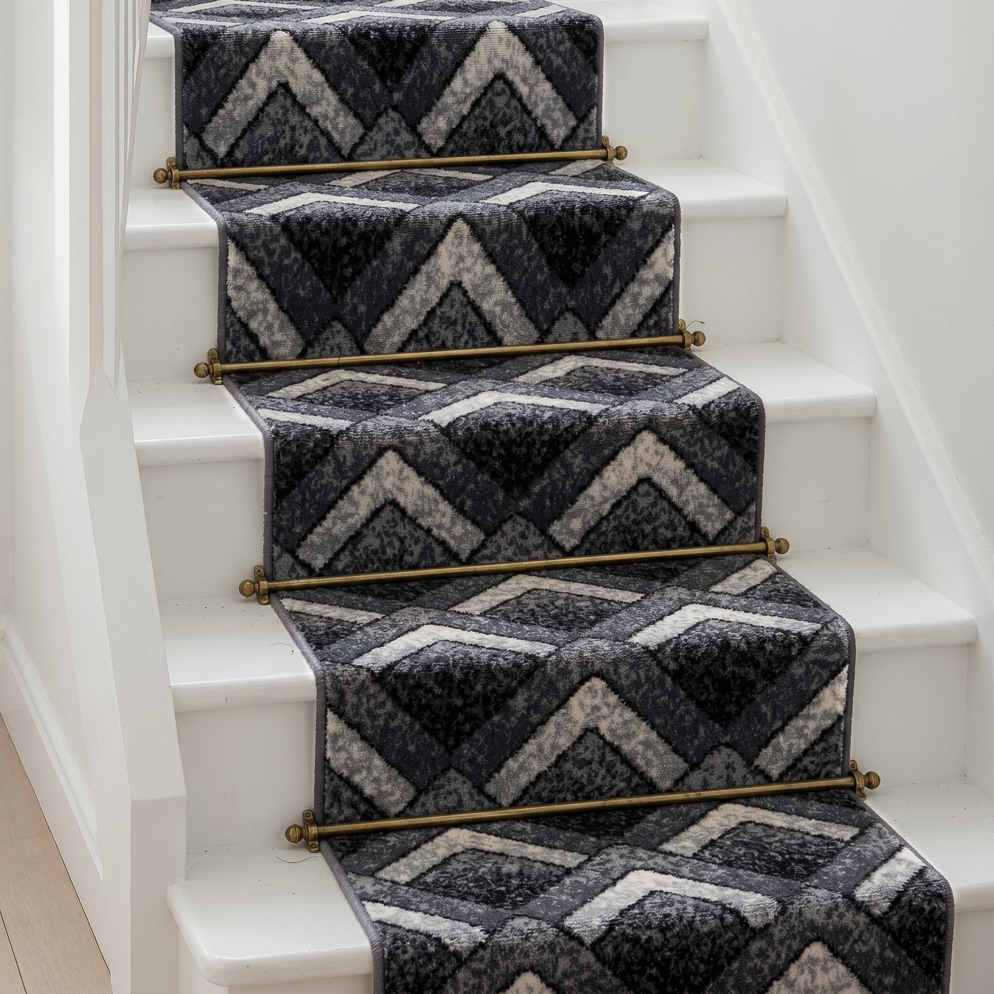 Texas Grey Chevron Stair Runner, Geometric Diamond Hallway Carpet Runner Rug, 60cm Wide, Custom Lengths