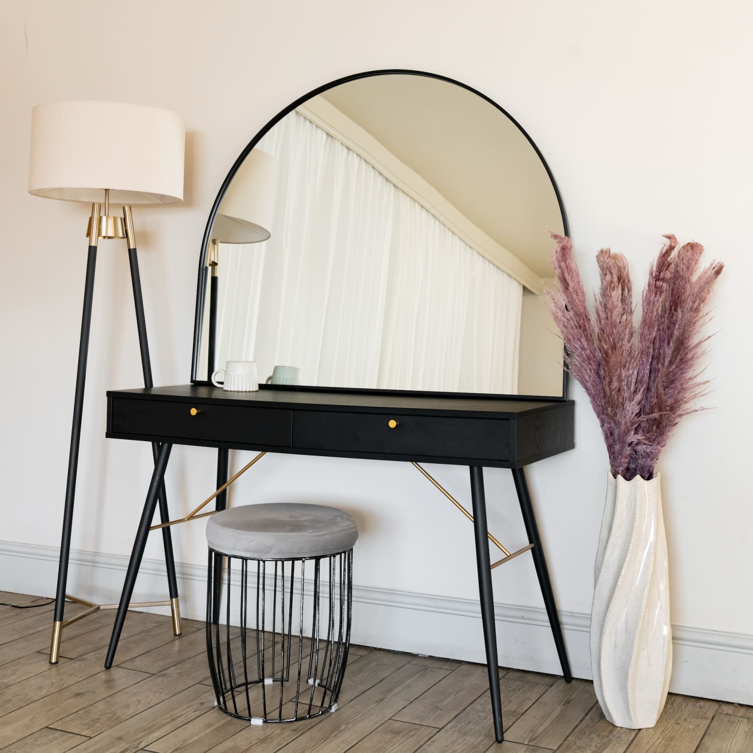 Akiko - Black Metal Arched Mirror - 95cm x 120cm - Bargainia.com - 5065017296766 - AKI95120BLK