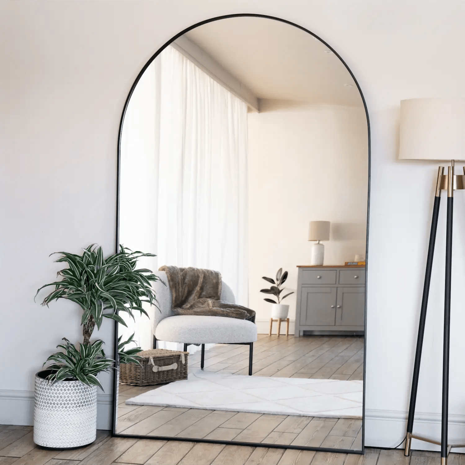 Akiko - Full Length Black Metal Arched Mirror - 180cm x 105cm. - Bargainia.com - 5065017296797 - AKI180105BLK