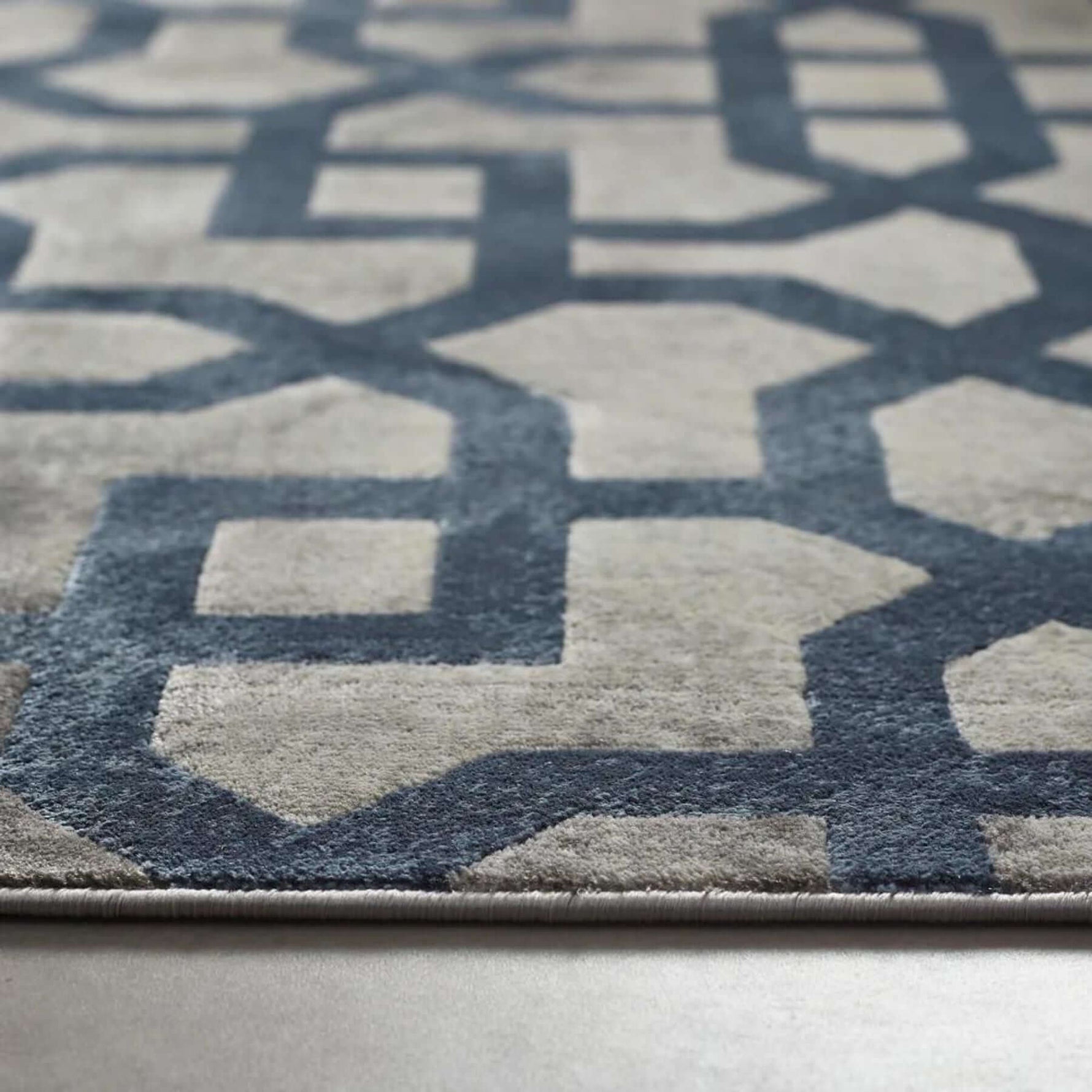Avanti Navy Moroccan Rug - Bargainia.com - 