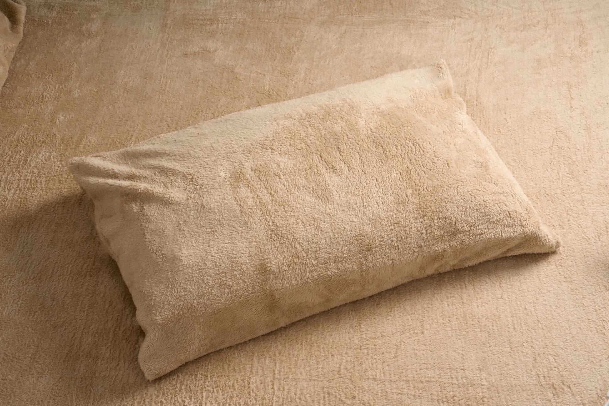 Beige Teddy Fleece Duvet & Two Pillow Covers Set Super Soft - Hibernate Cosy Collection Clearance