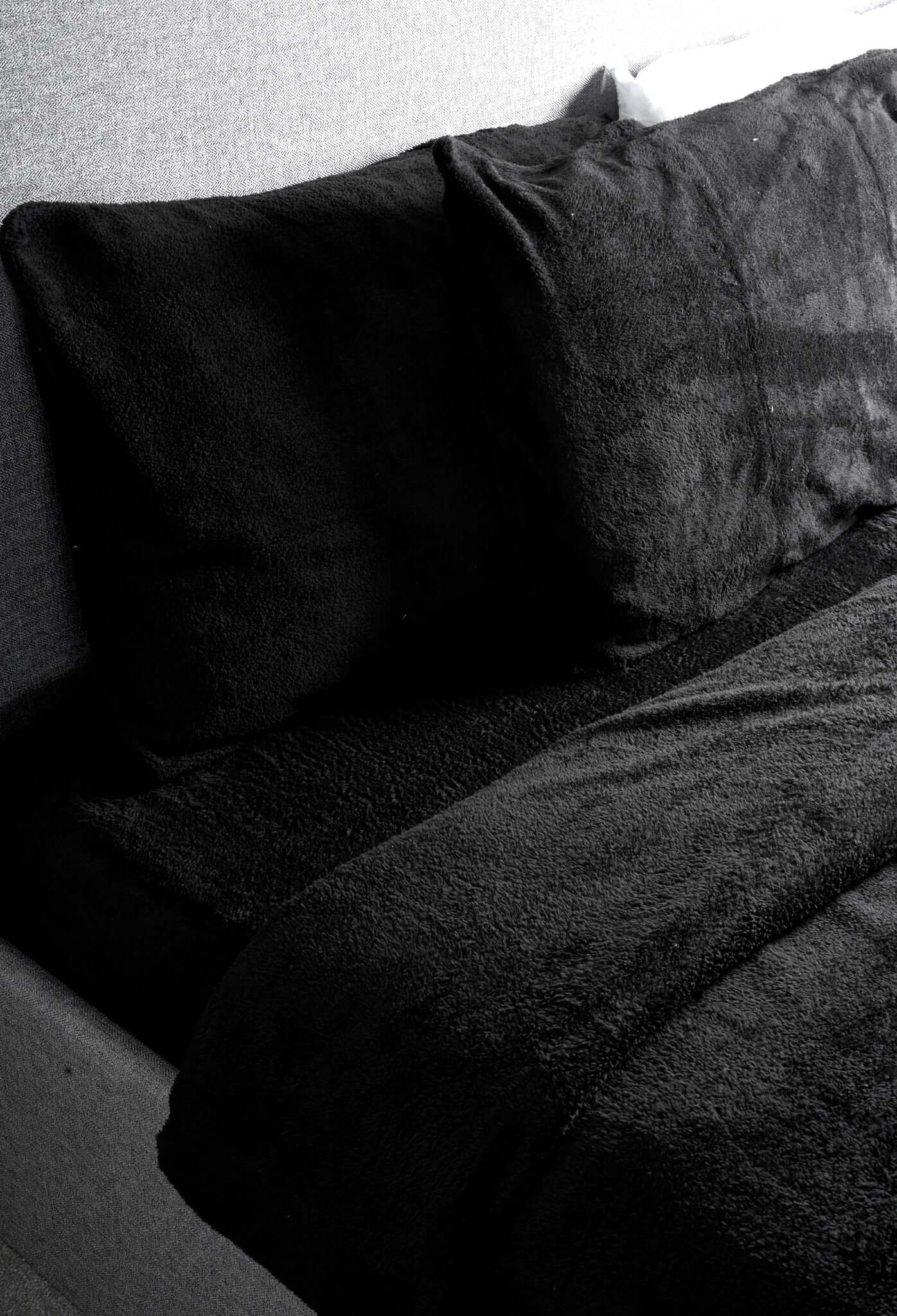 Black Teddy Fleece Duvet & Two Pillow Covers Set Super Soft - Hibernate Cosy Collection Clearance