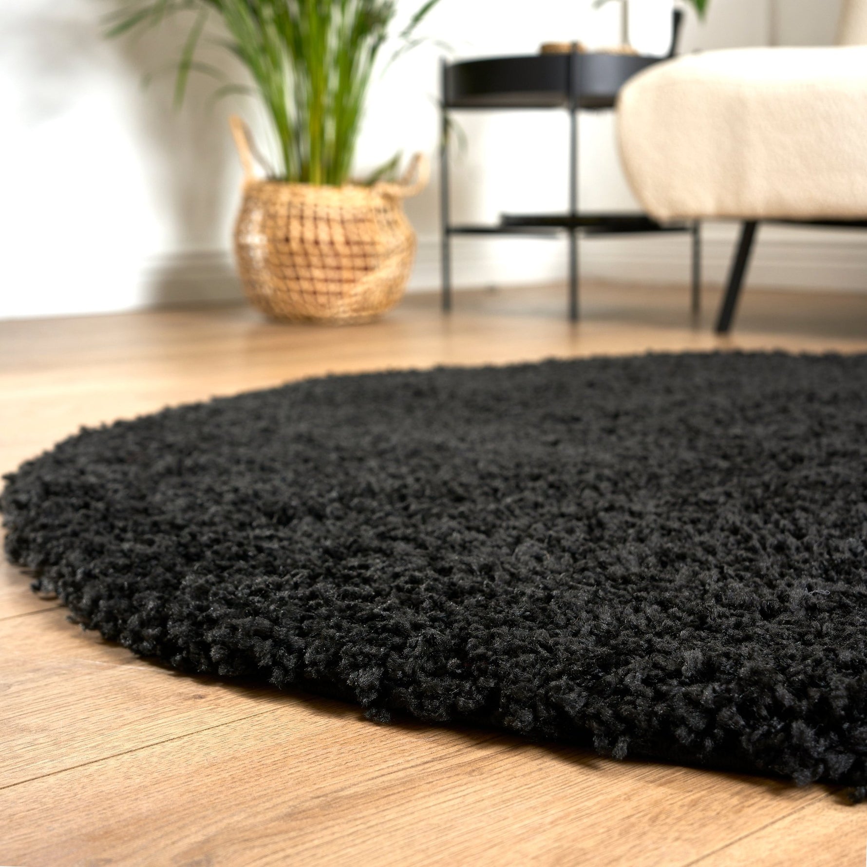 Black Thick Shaggy Rug - California - Bargainia.com - 