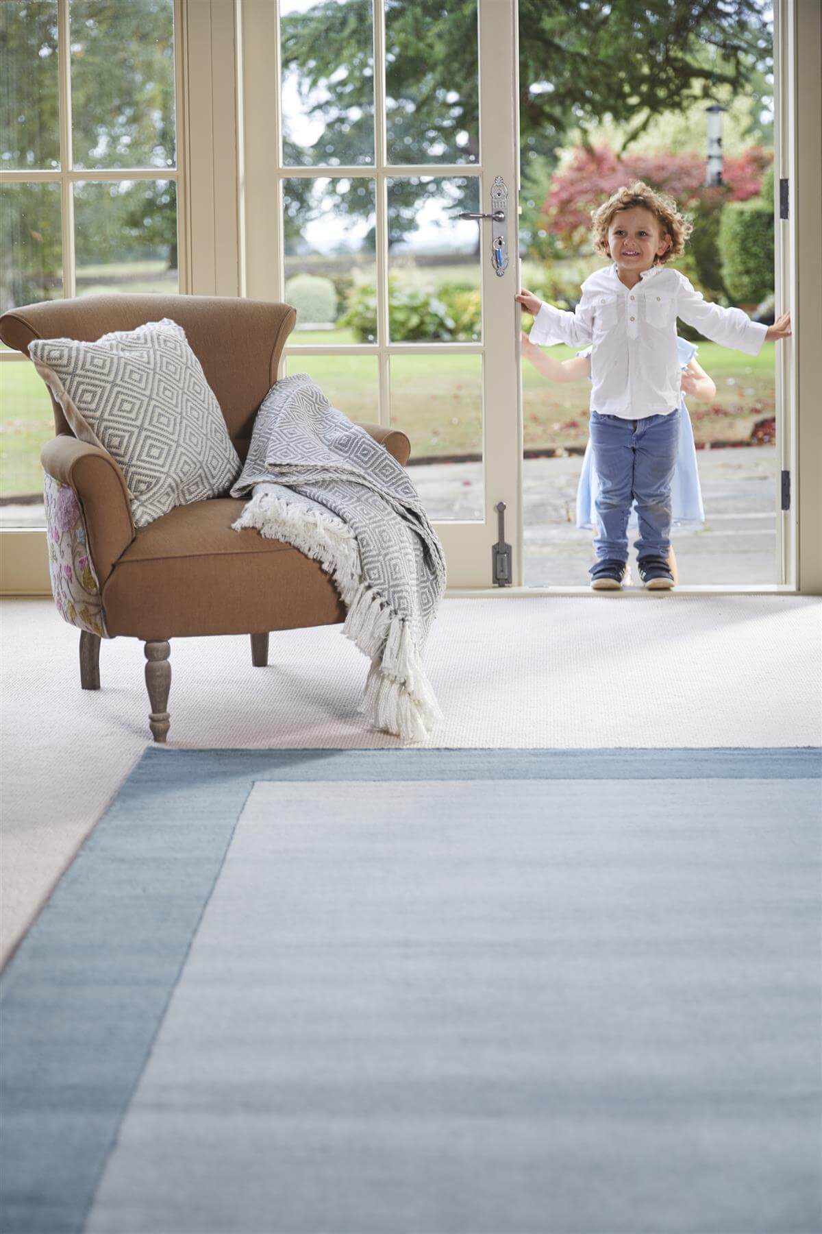Bordered Duck Egg Blue Wool Rug - Bargainia.com - 5026134522114 - BORDER_DUCEGG_080X150