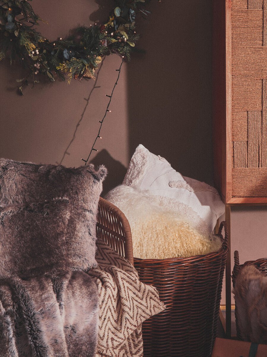 Bosie Lamina Mocha Ombre Fur Throw - Bargainia.com - 5018705968841