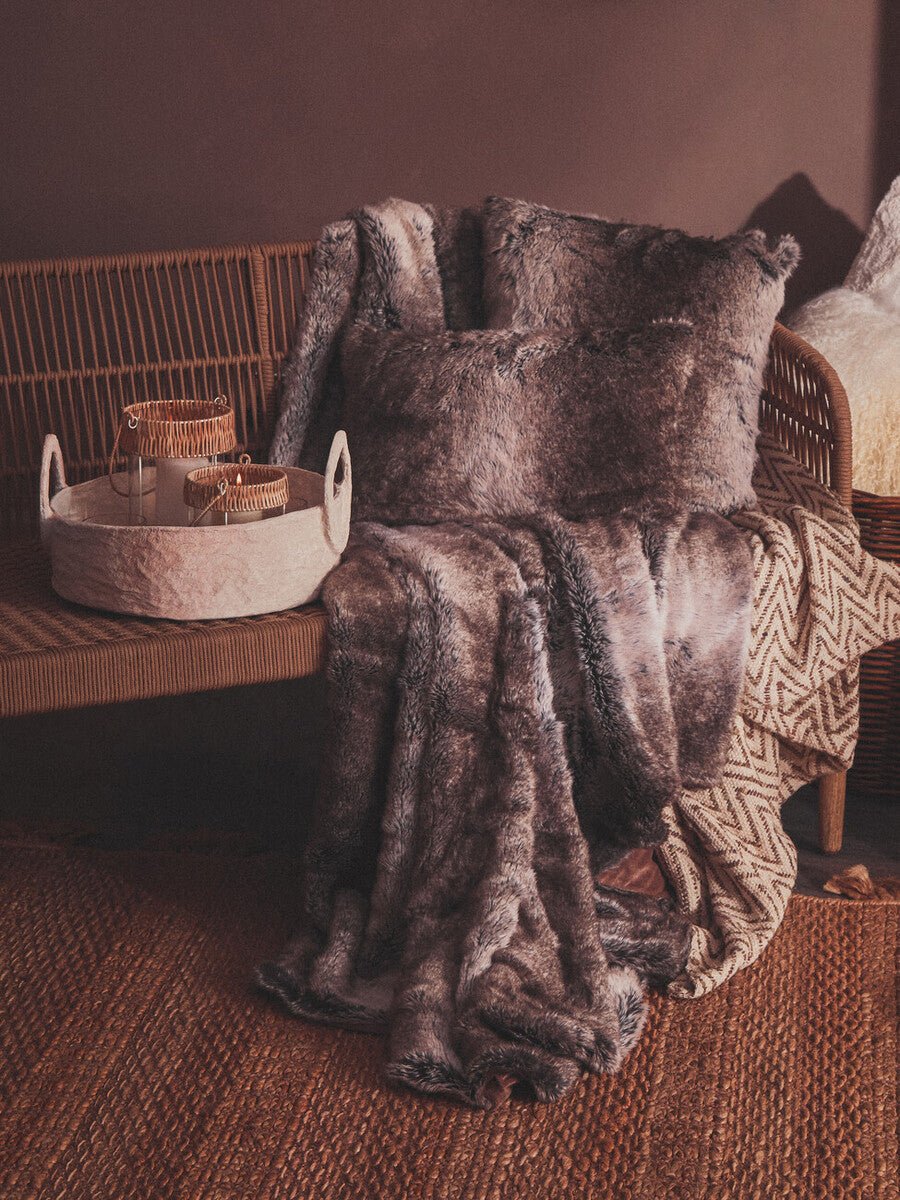 Bosie Lamina Mocha Ombre Fur Throw - Bargainia.com - 5018705968841