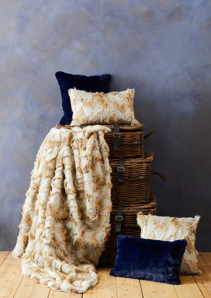 Bosie Lamina Navy Blue Rectangular Cushion - Bargainia.com - 5018705968629