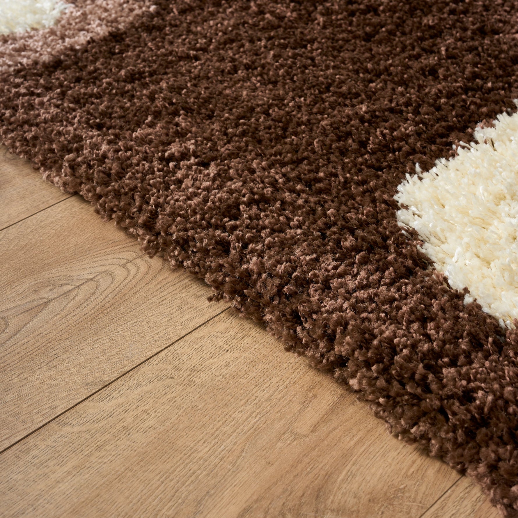Brown Boxed Thick Shaggy Rug - California - Bargainia.com - 