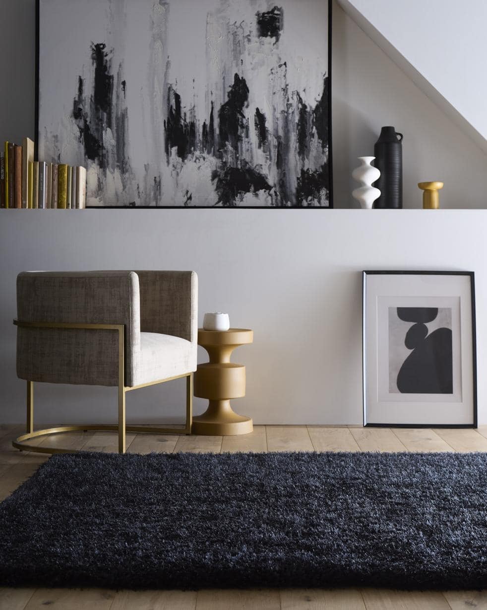 Chicago Black Shaggy Rug - Bargainia.com - 5026134022041 - CHICAG_BLACKX_133XCIR