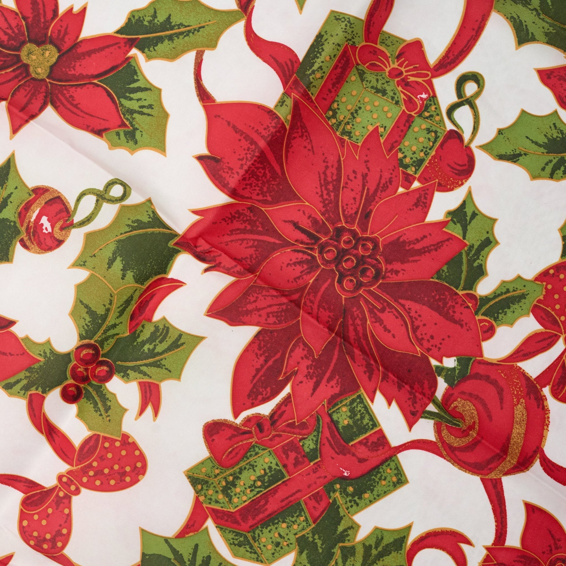 Christmas Table Cloth - Christmas Present - Bargainia.com - 5056150211891 - 92283 - 6060 - C