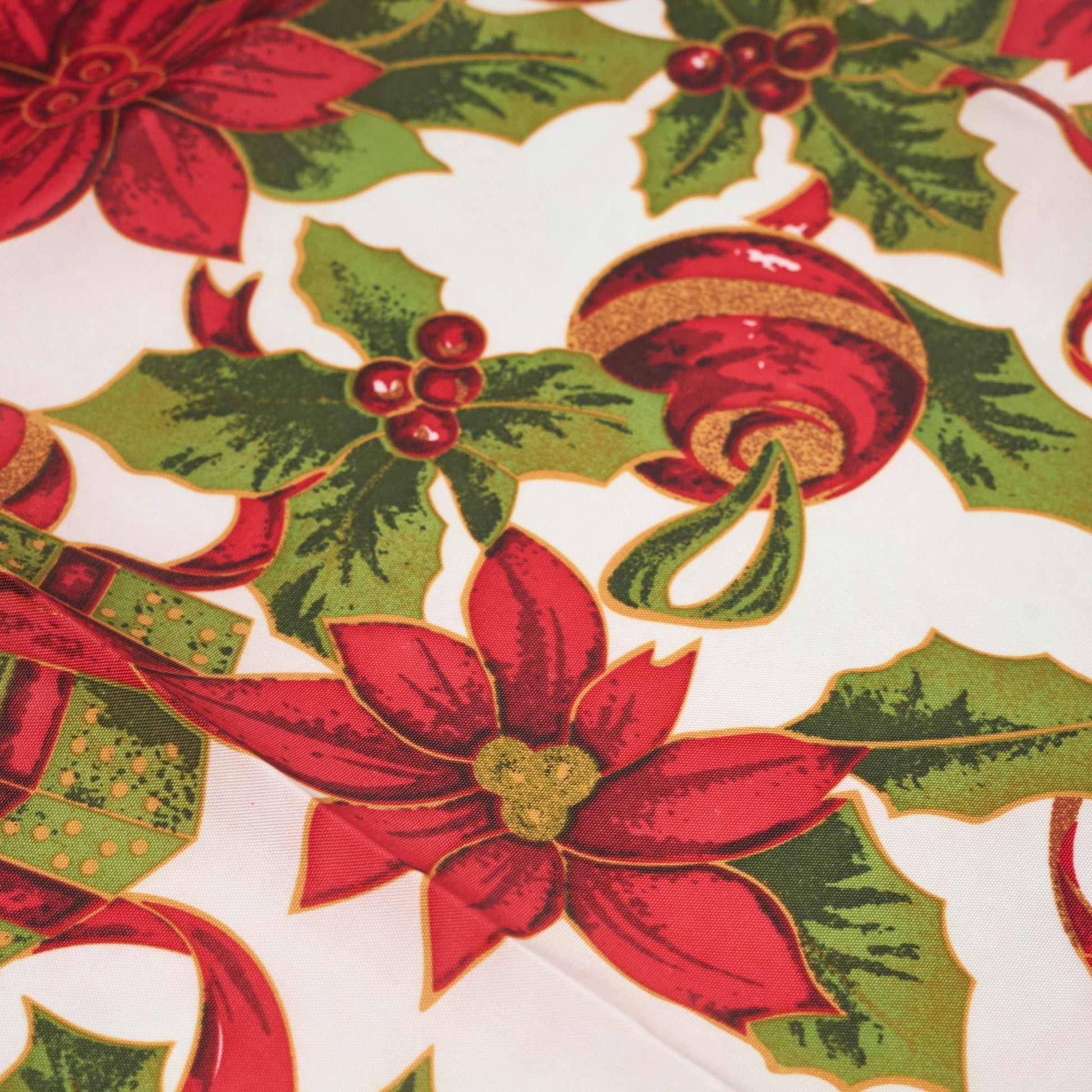 Christmas Table Cloth - Christmas Present - Bargainia.com - 5056150211891 - 92283 - 6060 - C