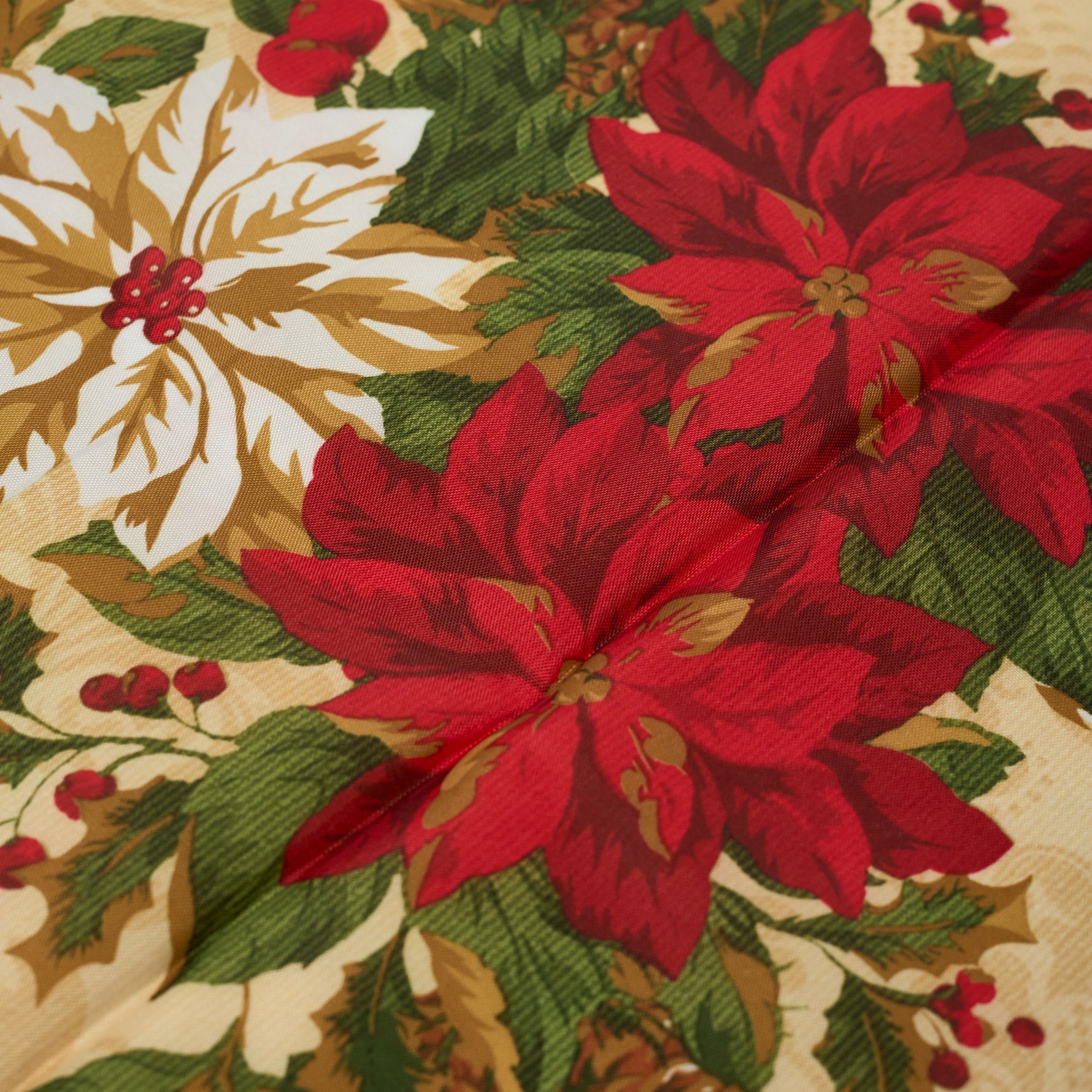 Christmas Table Cloth - Cream & Red Poinsettias - 152 × 224cm - Bargainia.com - 