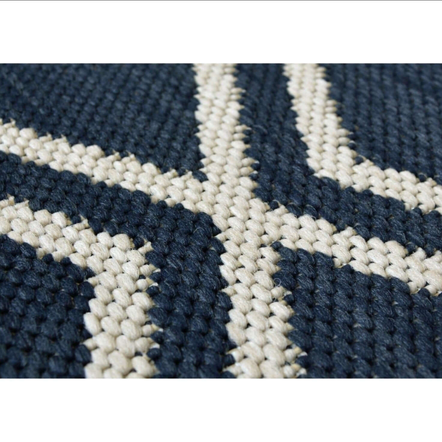 County Diamonds Indoor/Outdoor Rug | 11651A - Bargainia.com - 5053095227420 - 11651A-NAVY-080/150