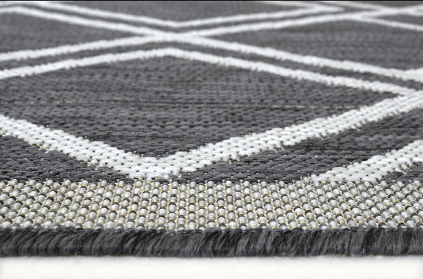County Diamonds Indoor/Outdoor Rug | 11651A - Bargainia.com - 5053095227468 - 11651A-ANTHR080/150