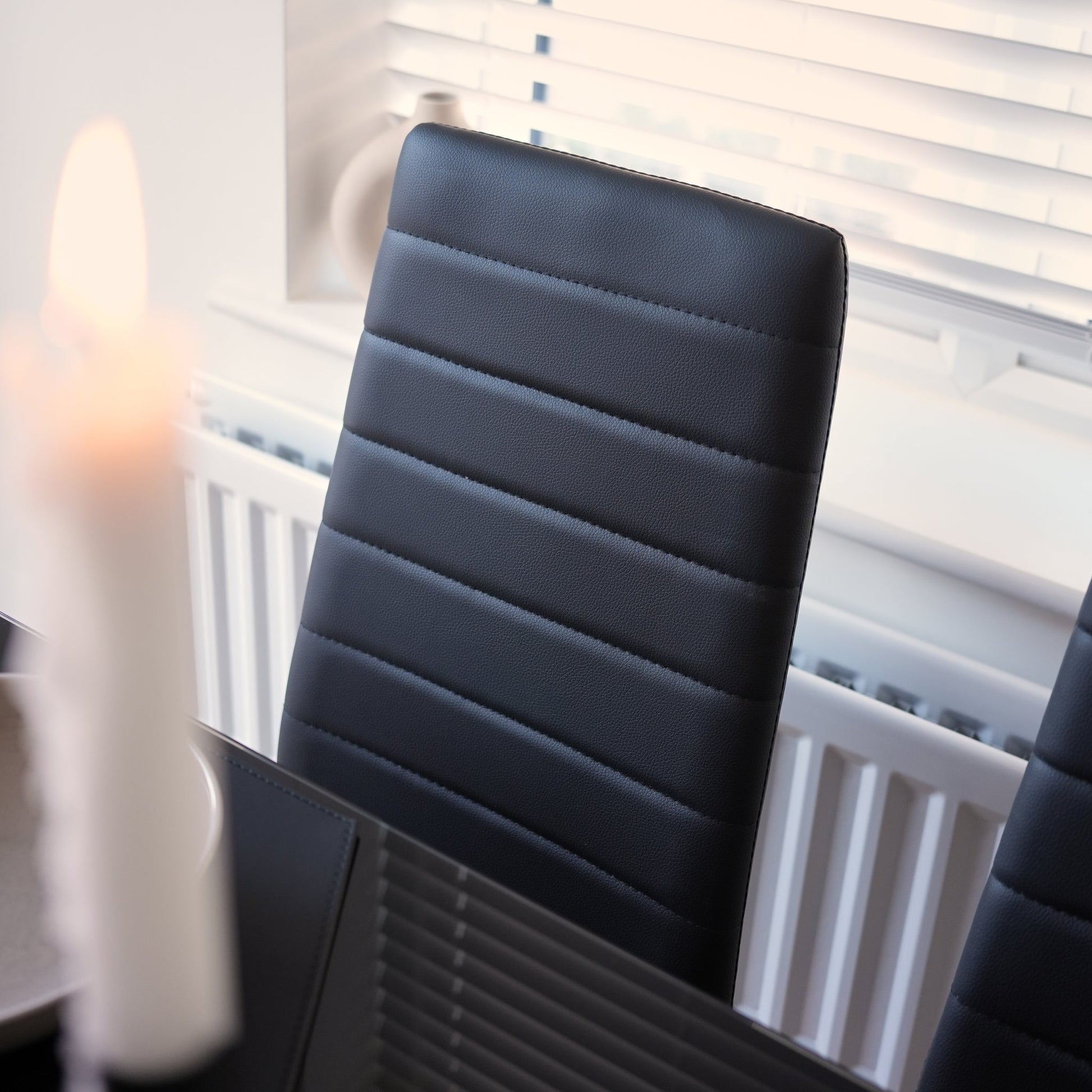 Dining Table and Black Faux Leather Chairs Set of 4 - Moderno - Bargainia.com - 5056536130136 - MLM-181424