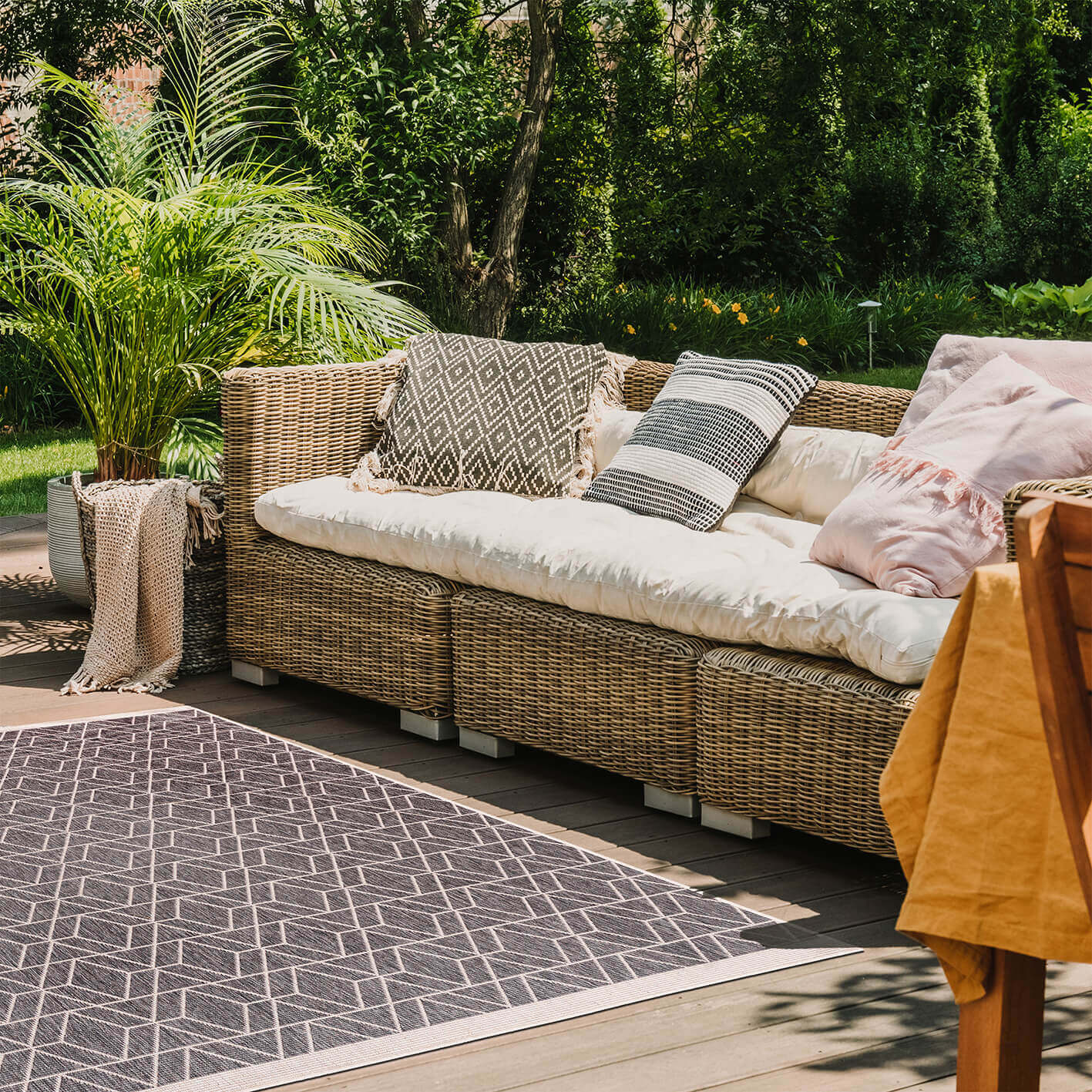 Duo Weave Outdoor Rug Diamonds - Bargainia.com - 5060827251523 - DUO001010