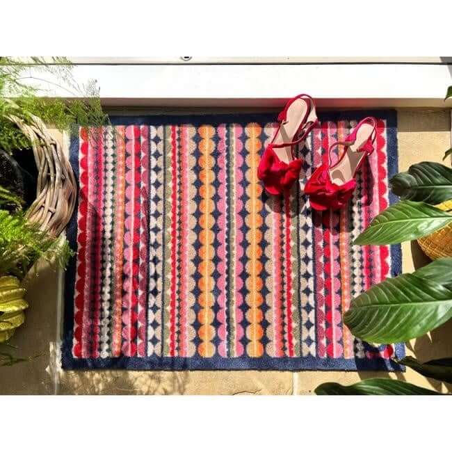 Eco - Friendly Washable Chevron Mat - Bargainia.com - 5026134632042 - HGDESI_BEASTR_65X85