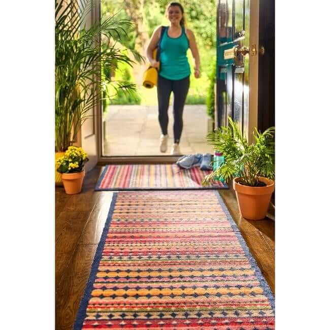 Eco - Friendly Washable Chevron Mat - Bargainia.com - 5026134632042 - HGDESI_BEASTR_65X85
