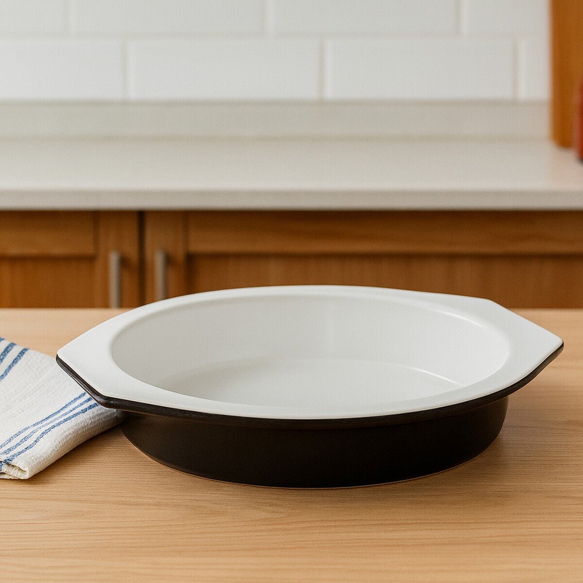 Ecocook Black Round 27cm Baking Dish with Handles - Bargainia.com - 5018705782836