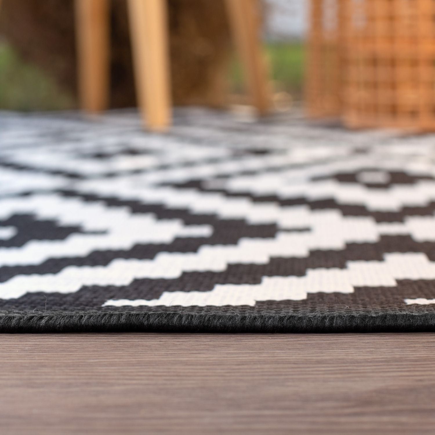 Ecology Outdoor Rug Black | 100bl - Bargainia.com - 5060912239986 - 2558