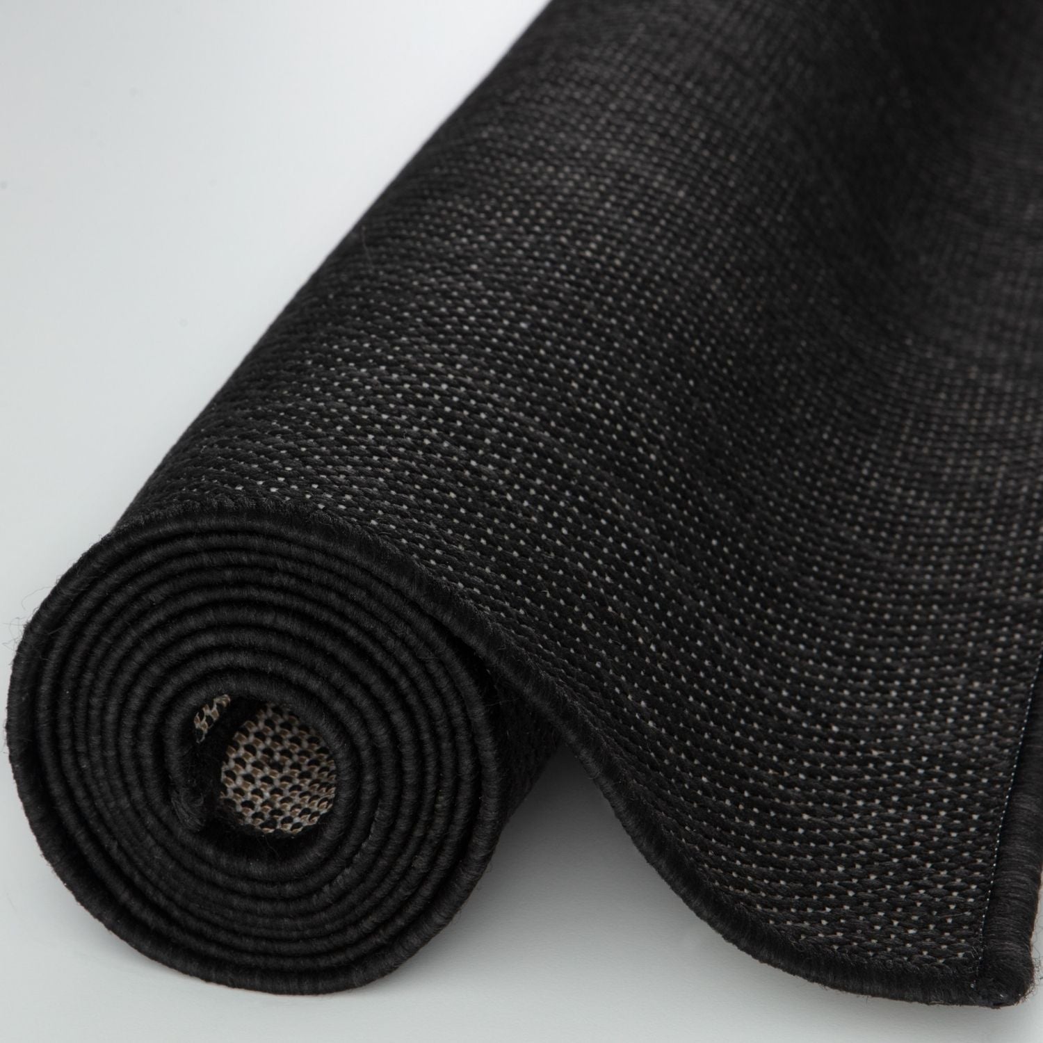 Ecology Outdoor Rug Black | 500B - Bargainia.com - 