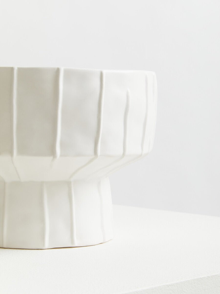 Fara White Vase - Bargainia.com - 5018705983370