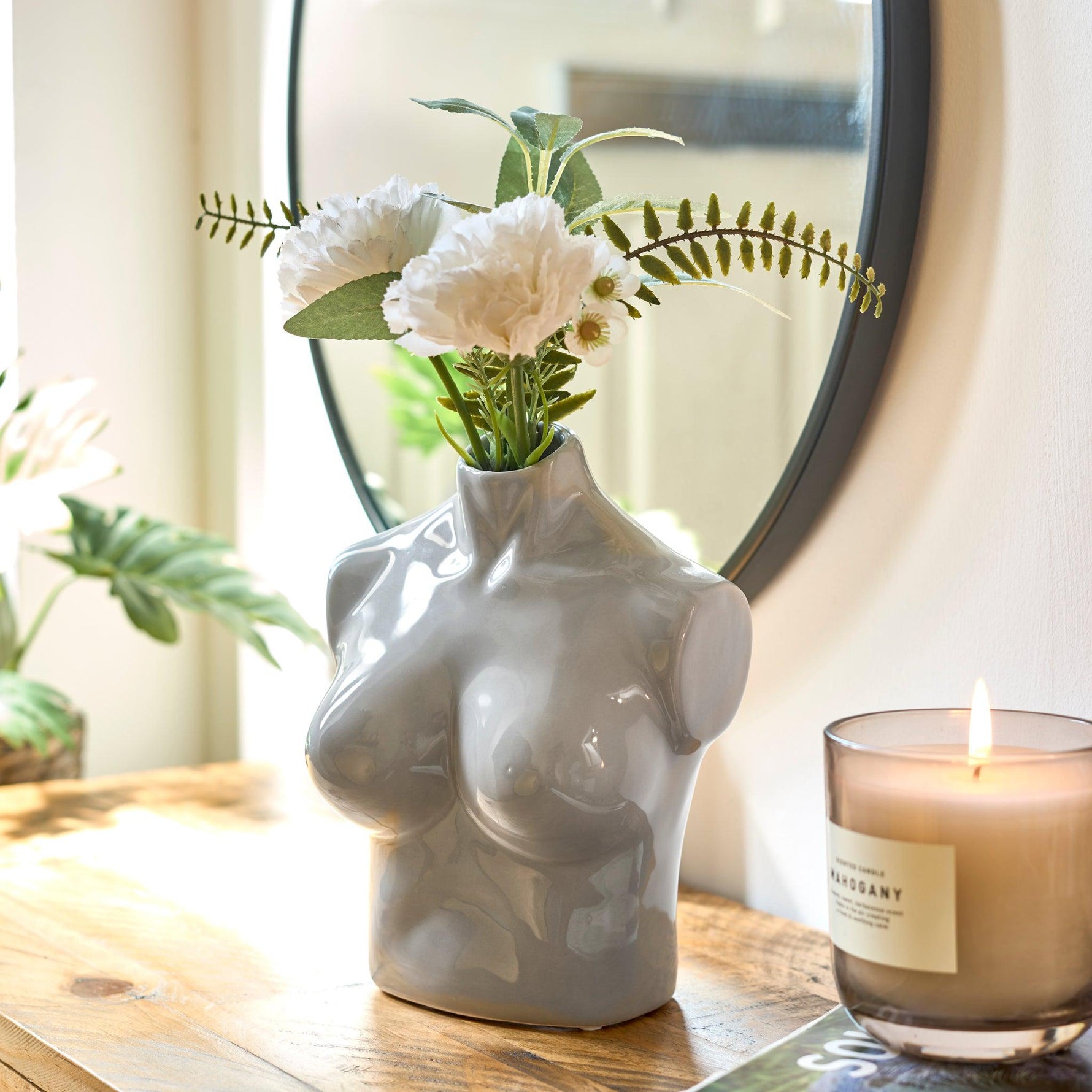 Female Silhouette Torso Vase - 20cm - Assorted Colours - Bargainia.com - 