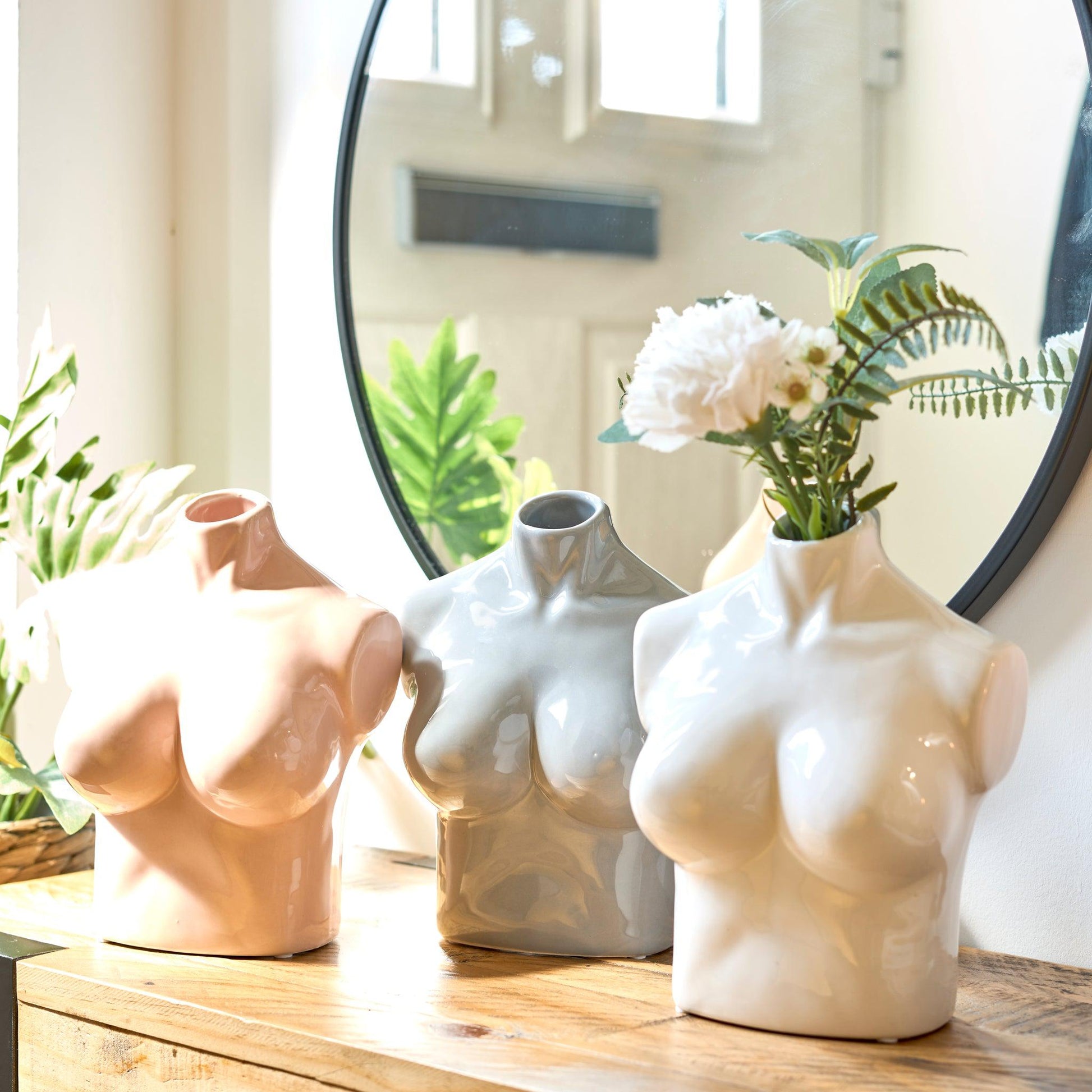 Female Silhouette Torso Vase - 20cm - Assorted Colours Vase Clearance