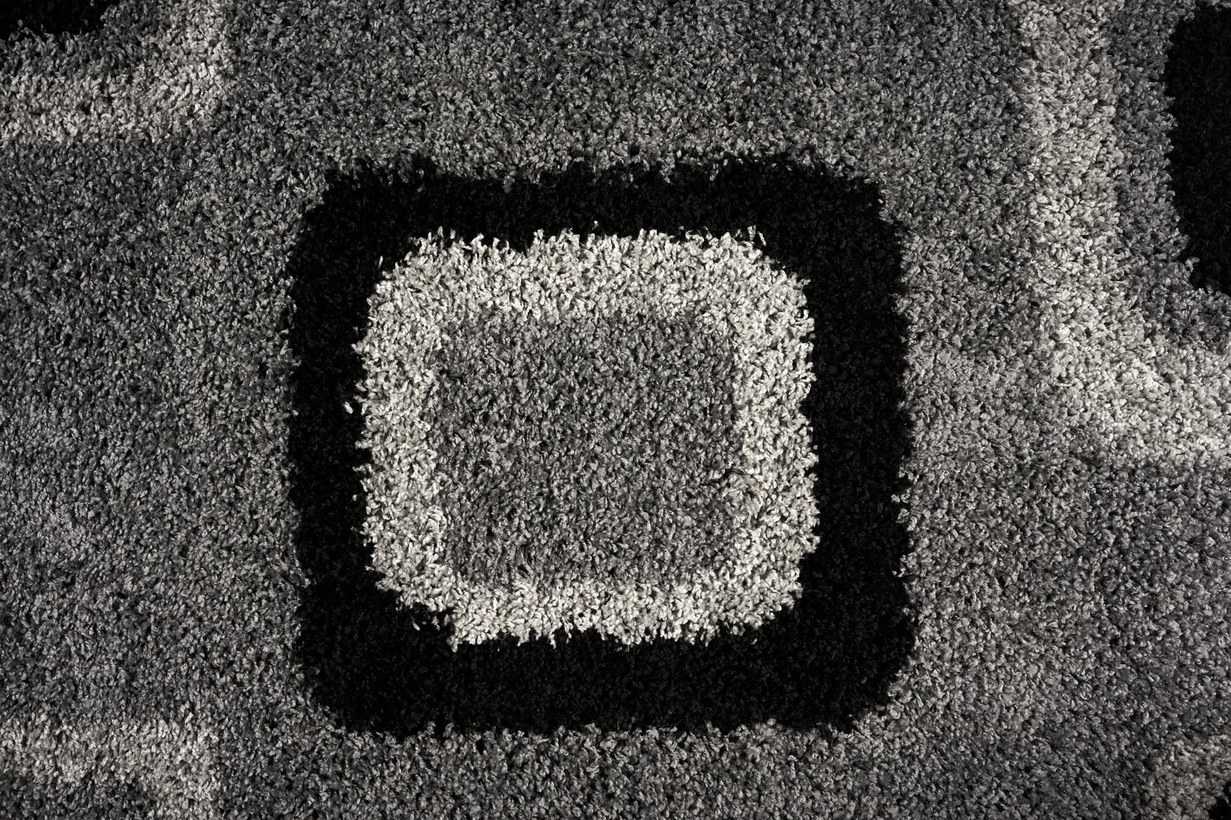 Grey Boxed Thick Shaggy Rug - California - Bargainia.com - 