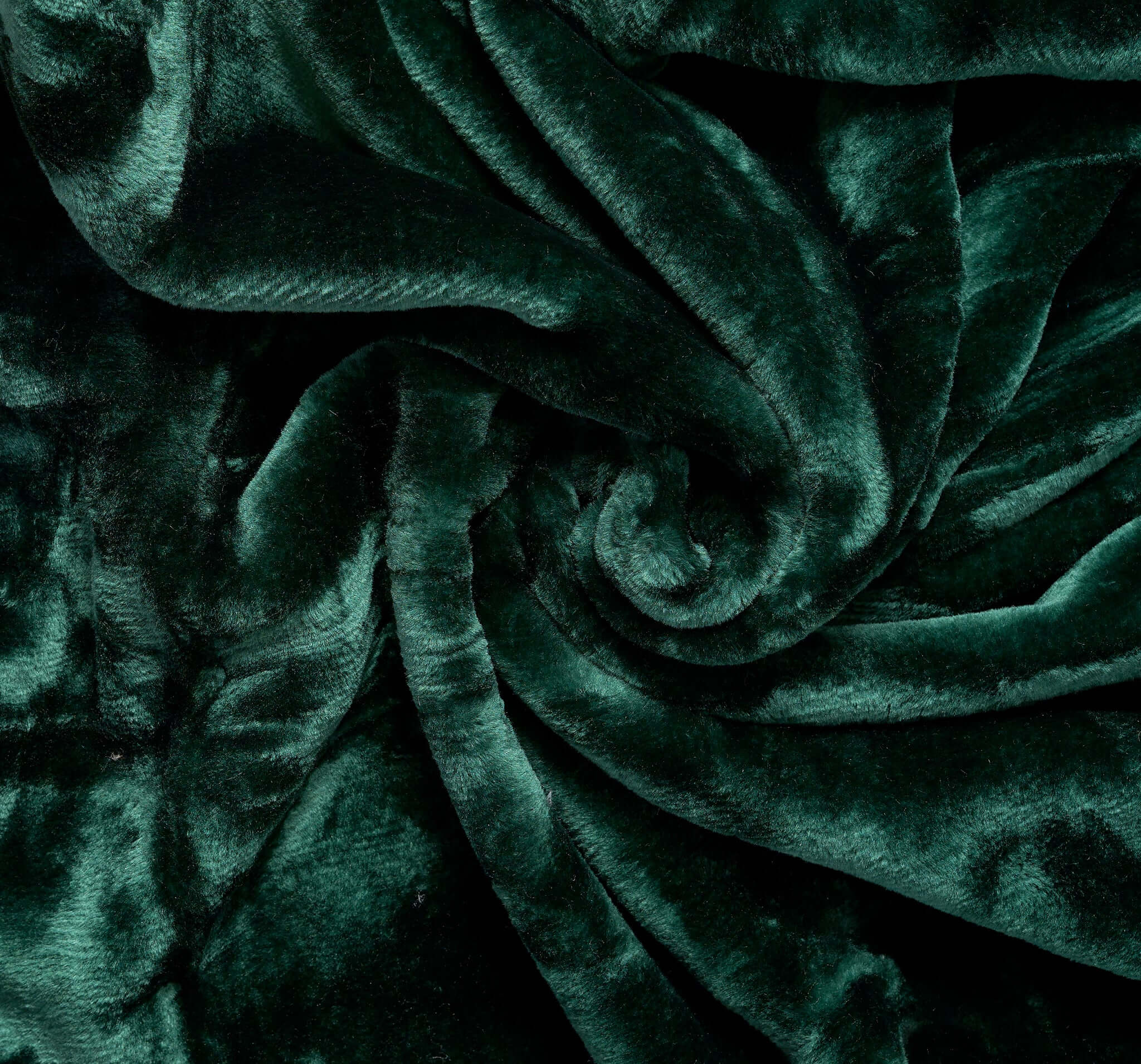 Hibernate Cosy Collection Soft Faux Mink Throw Thick Luxury Blanket - Emerald Green - Bargainia.com - 5056536100993 - MNK-THR-D-GN