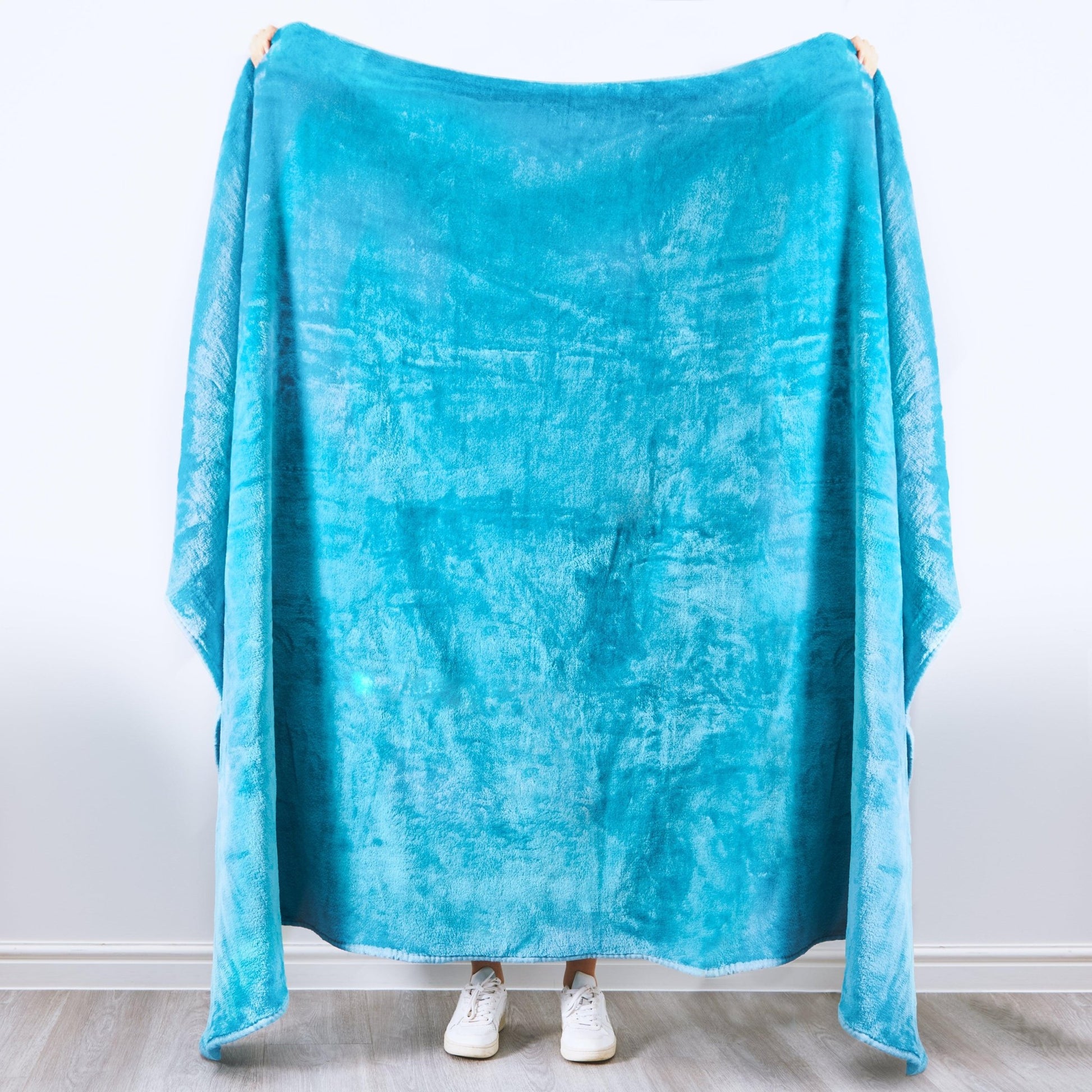 Hibernate Cosy Collection Soft Faux Mink Throw Thick Luxury Blanket - Teal Blankets Clearance