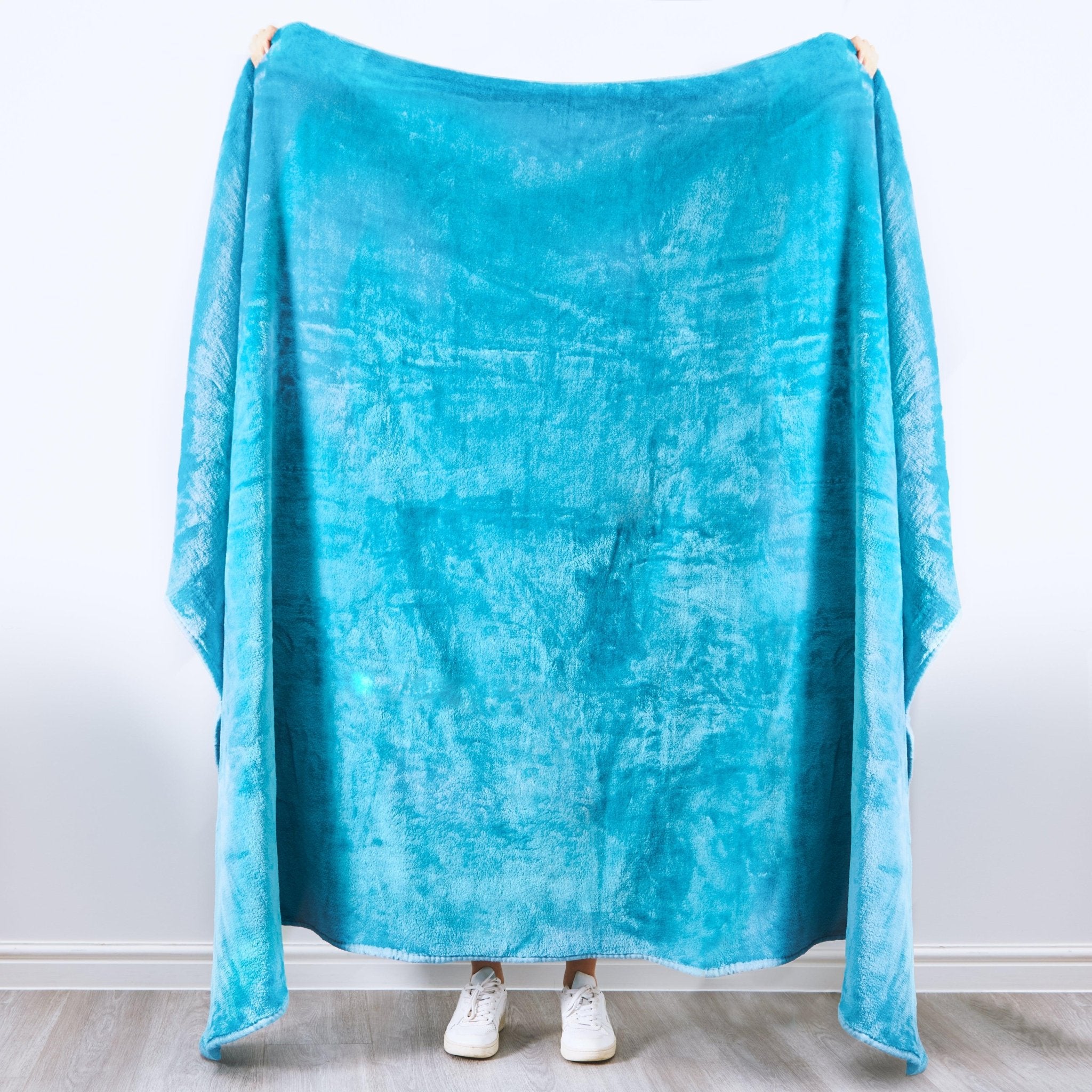 Hibernate Cosy Collection Soft Faux Mink Throw Thick Luxury Blanket - Teal Blankets Clearance