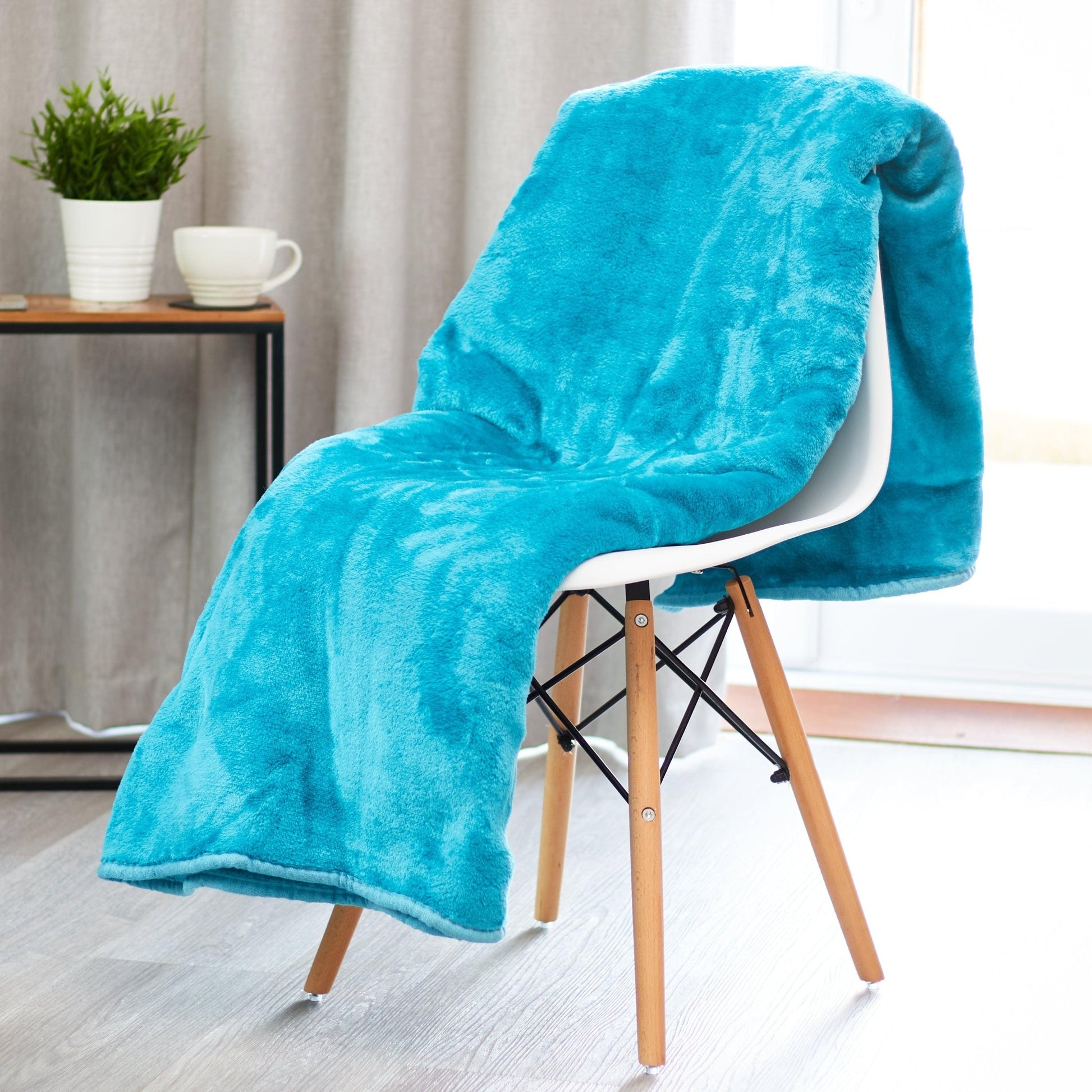 Hibernate Cosy Collection Soft Faux Mink Throw Thick Luxury Blanket - Teal Blankets Clearance