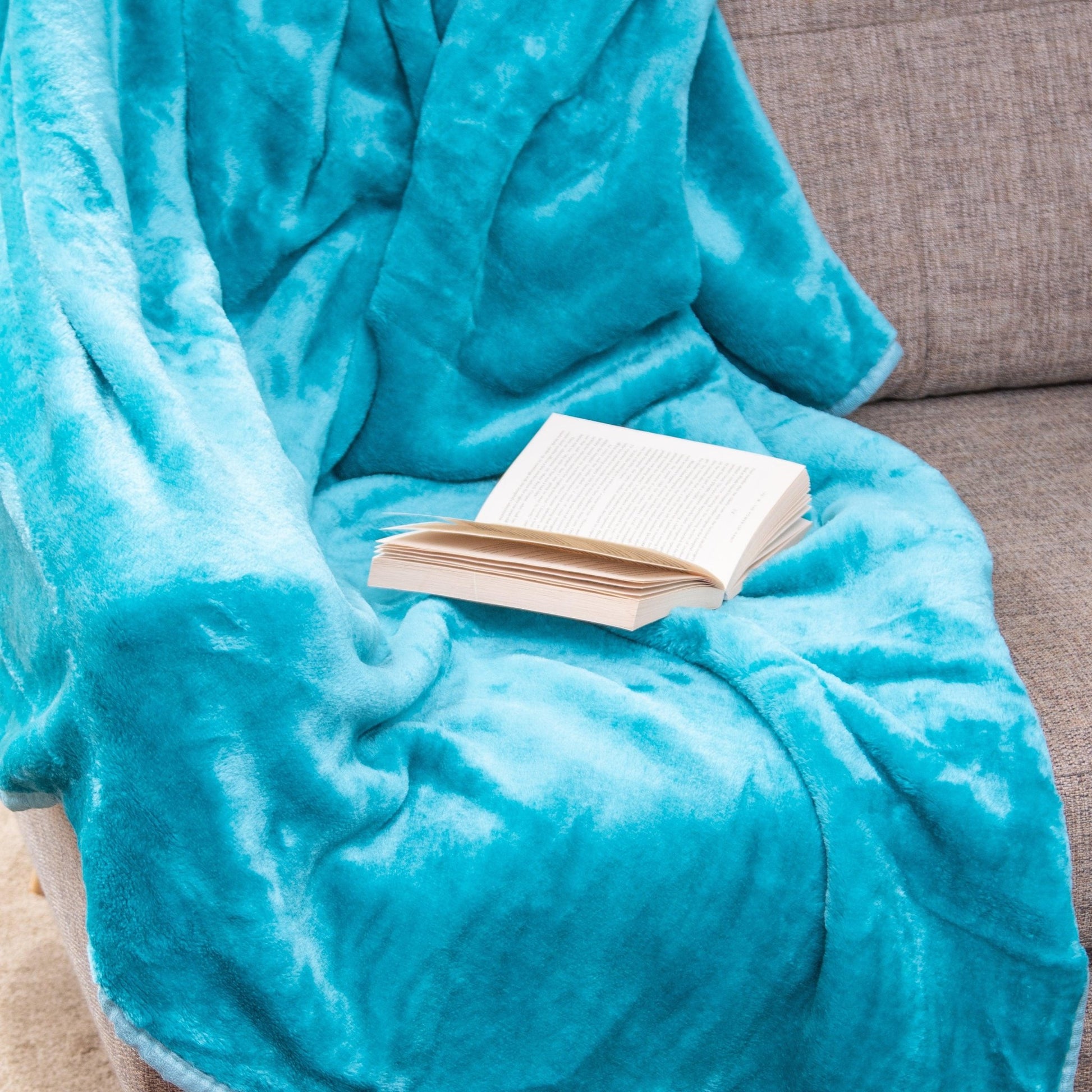Hibernate Cosy Collection Soft Faux Mink Throw Thick Luxury Blanket - Teal Blankets Clearance