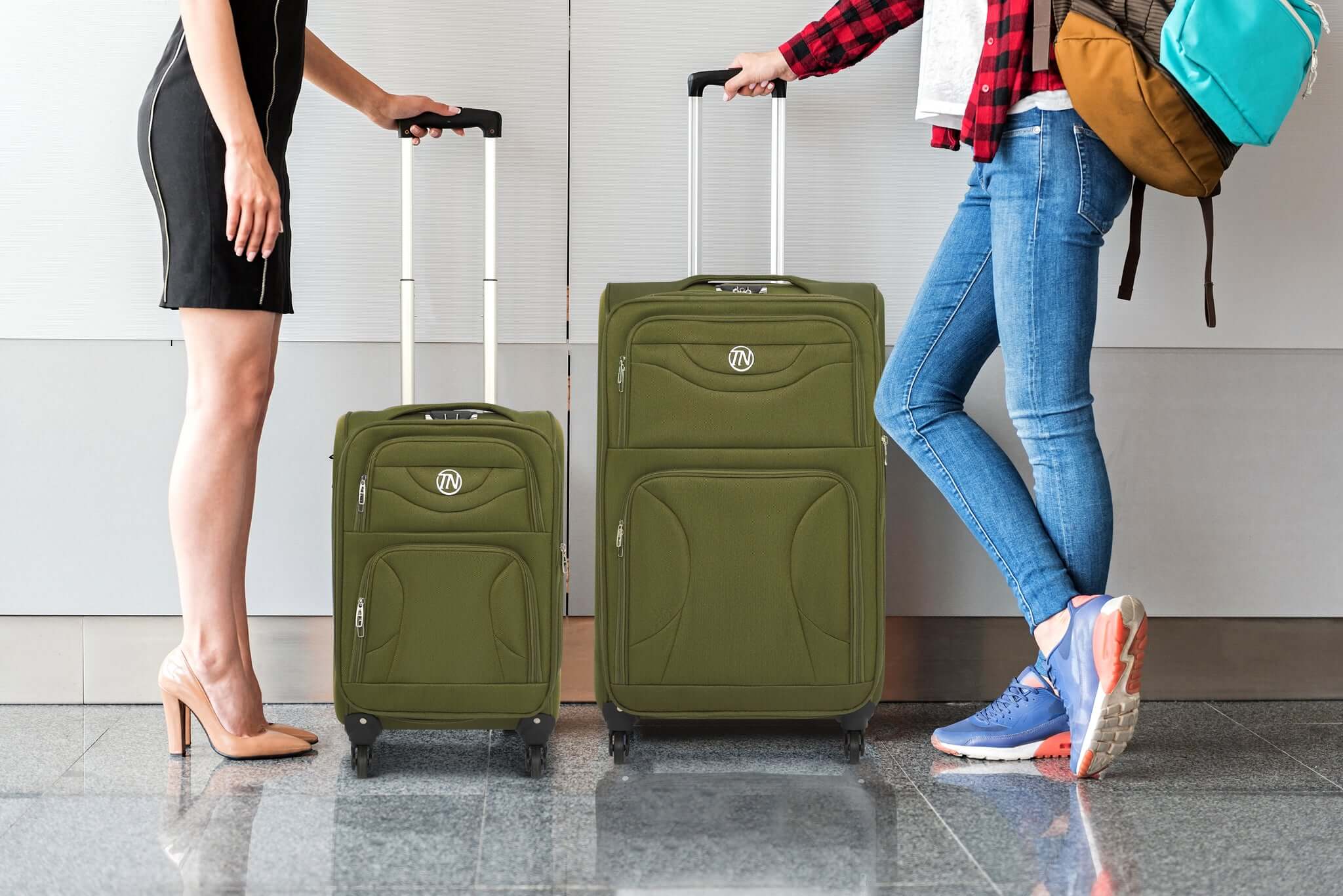 Lightweight Luggage Suitcase 4pcs 360 Wheels - Assorted Colours