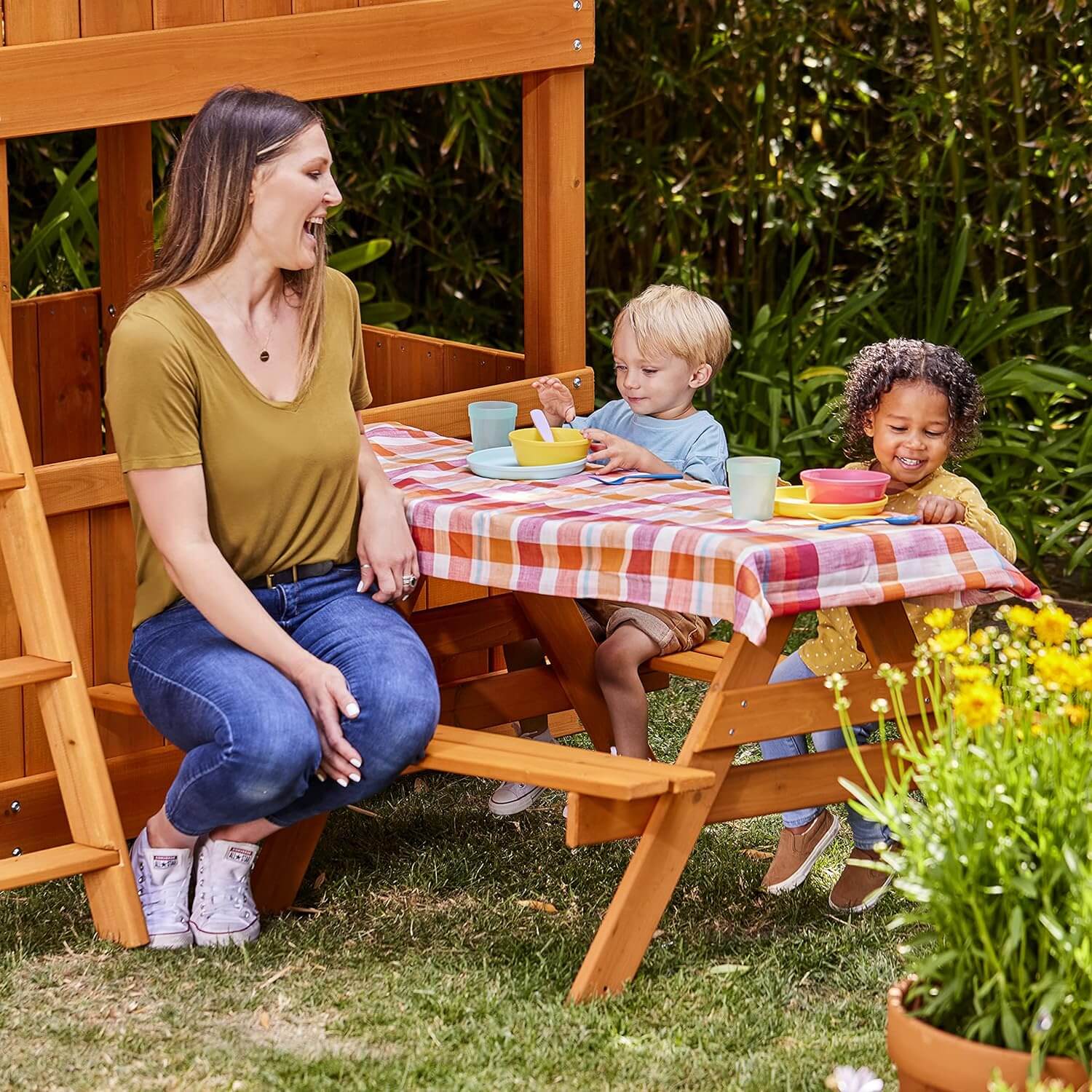 Little Tikes Real Wood Adventures 2 Storey Garden Playhouse - Bargainia.com - 