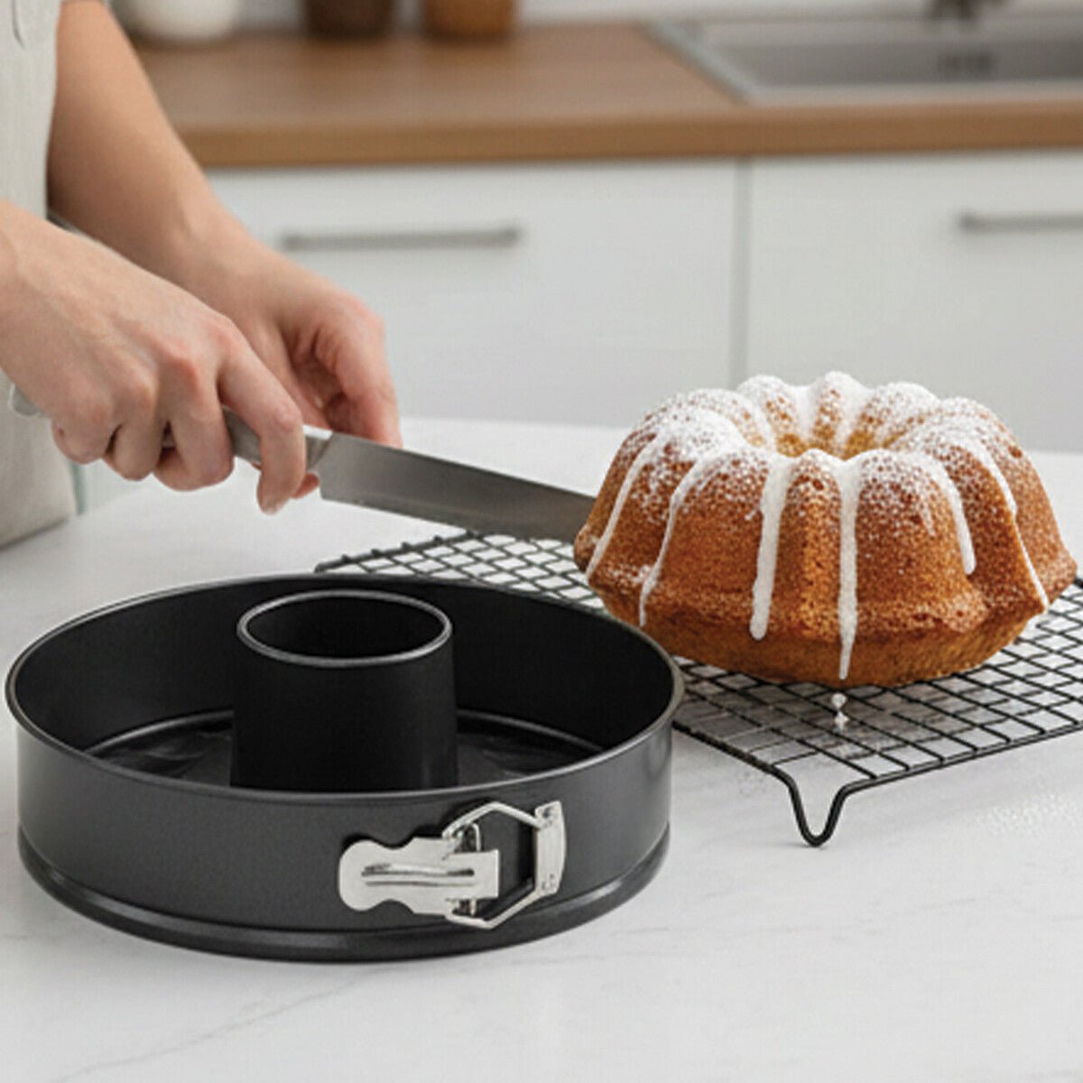 Mari Non Stick Round Cake Pan Set - Bargainia.com - 5018705744377