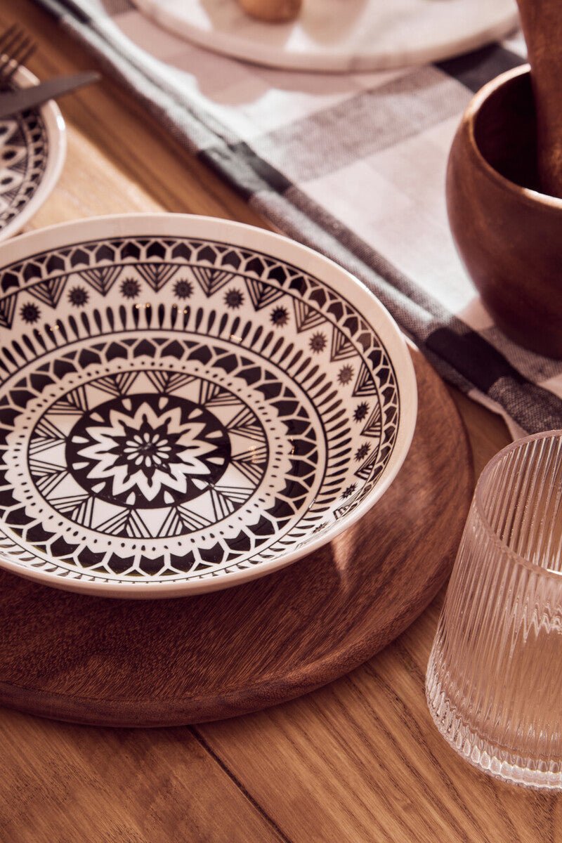 Maya 12 Piece Black And White Dinner Set - Bargainia.com - 5018705404868