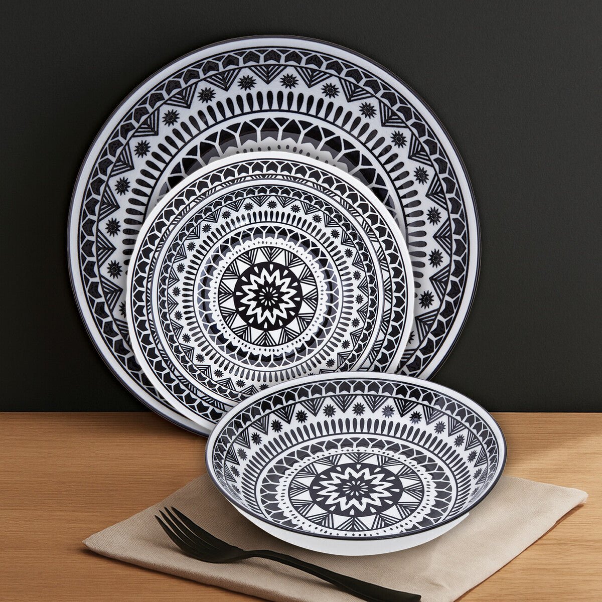 Maya 12 Piece Black And White Dinner Set - Bargainia.com - 5018705404868
