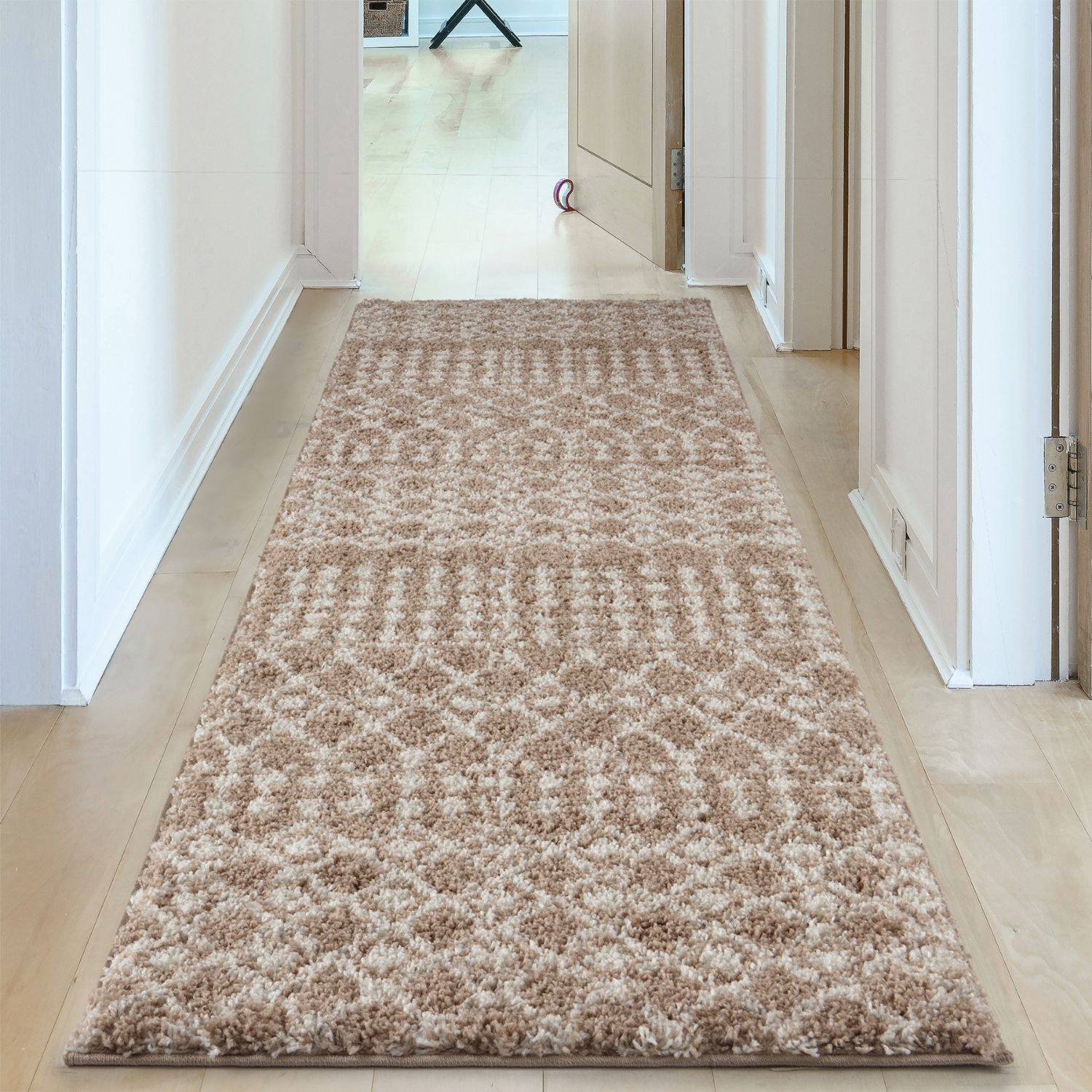 Moroccan Beige Shaggy Rug | 1020 - Bargainia.com - 