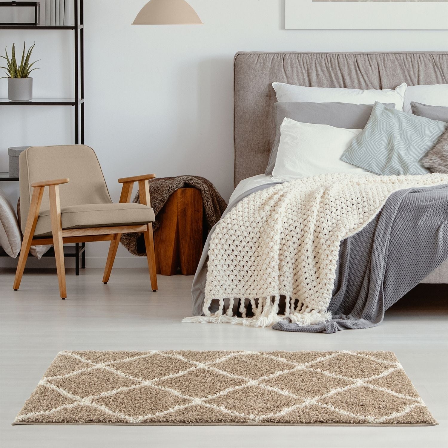Moroccan Beige Shaggy Rug | 720 - Bargainia.com - 