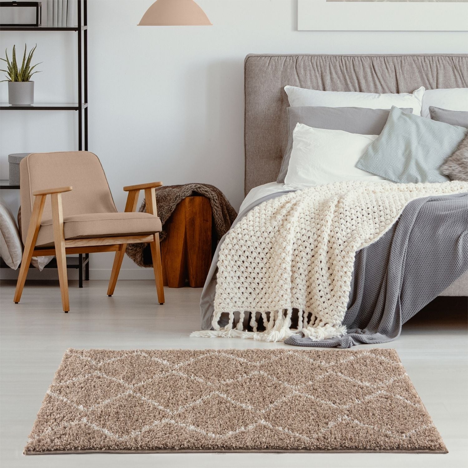 Moroccan Beige Shaggy Rug | 820 - Bargainia.com - 