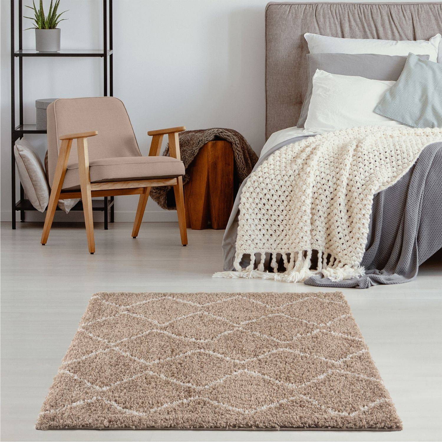 Moroccan Beige Shaggy Rug | 820 - Bargainia.com - 