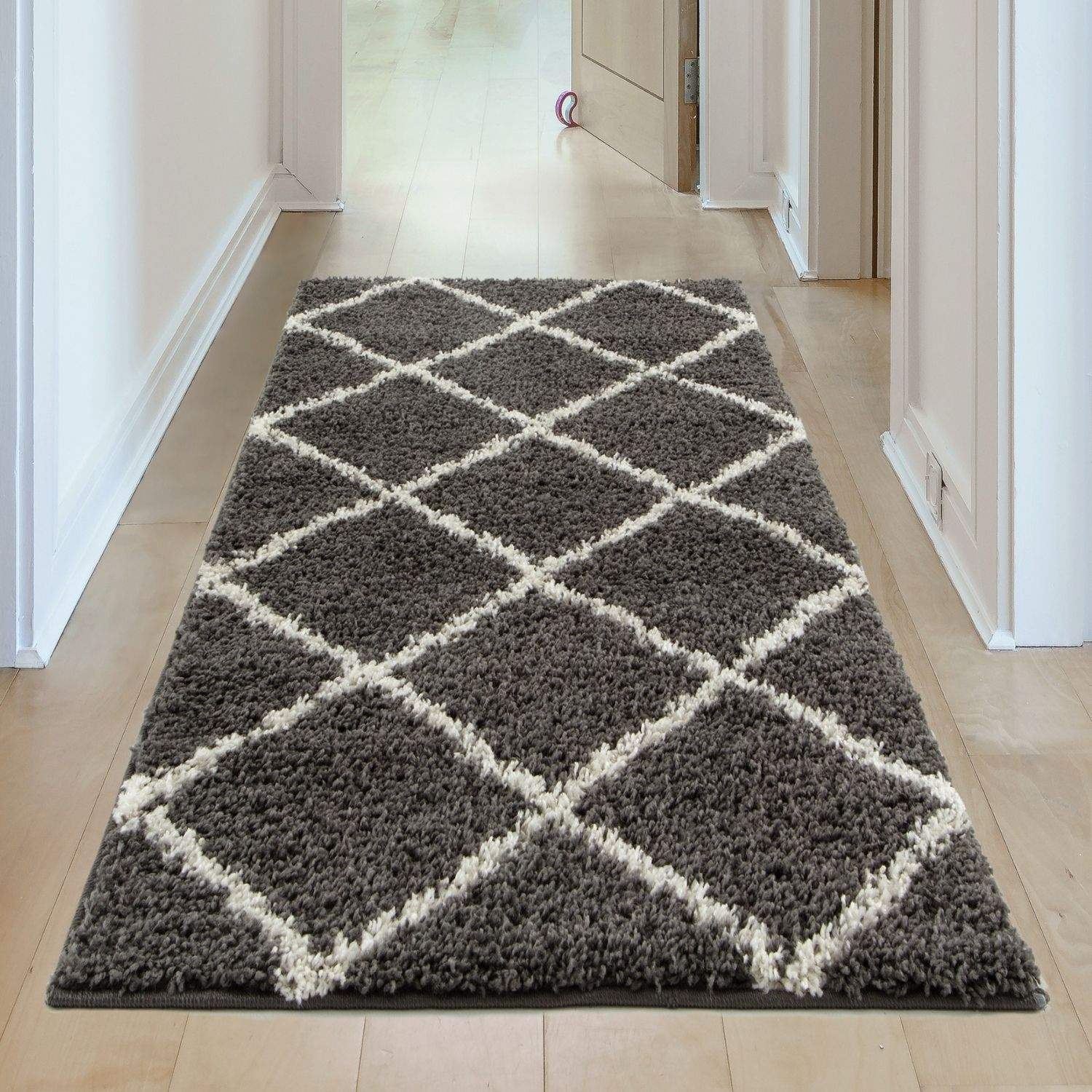 Moroccan Dark Grey Shaggy Rug | 540 - Bargainia.com - 