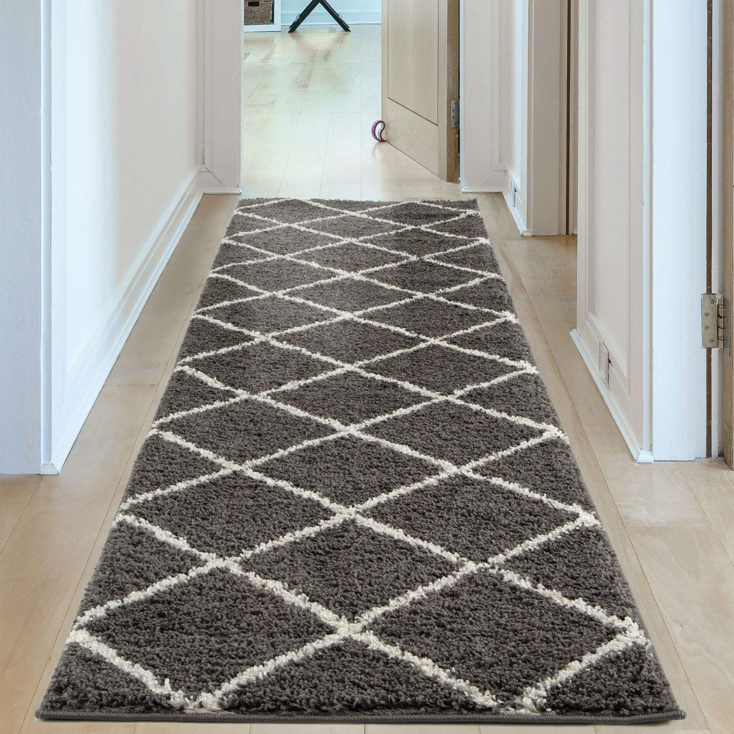 Moroccan Dark Grey Shaggy Rug | 540 - Bargainia.com - 