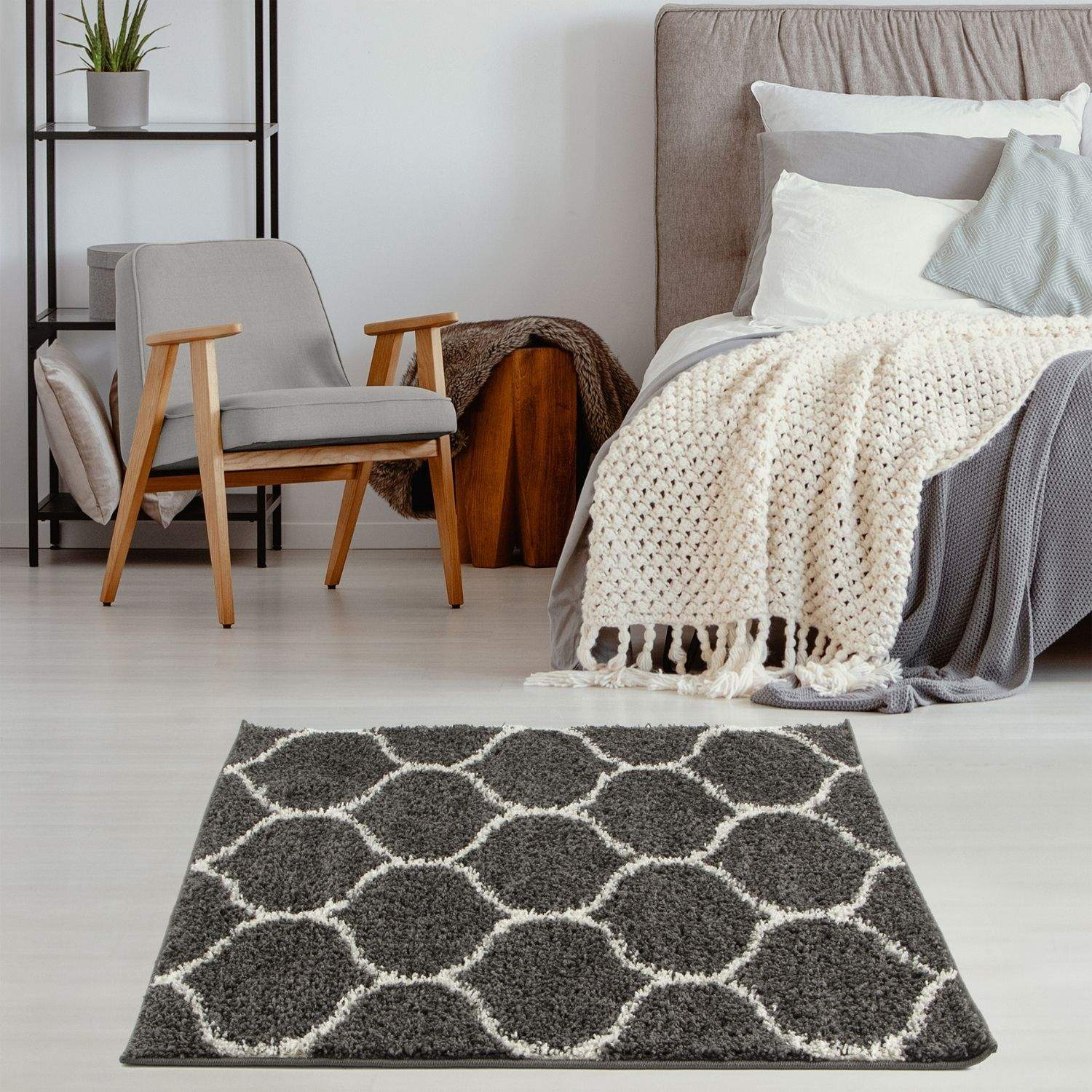 Moroccan Dark Grey Shaggy Rug | 640 - Bargainia.com - 