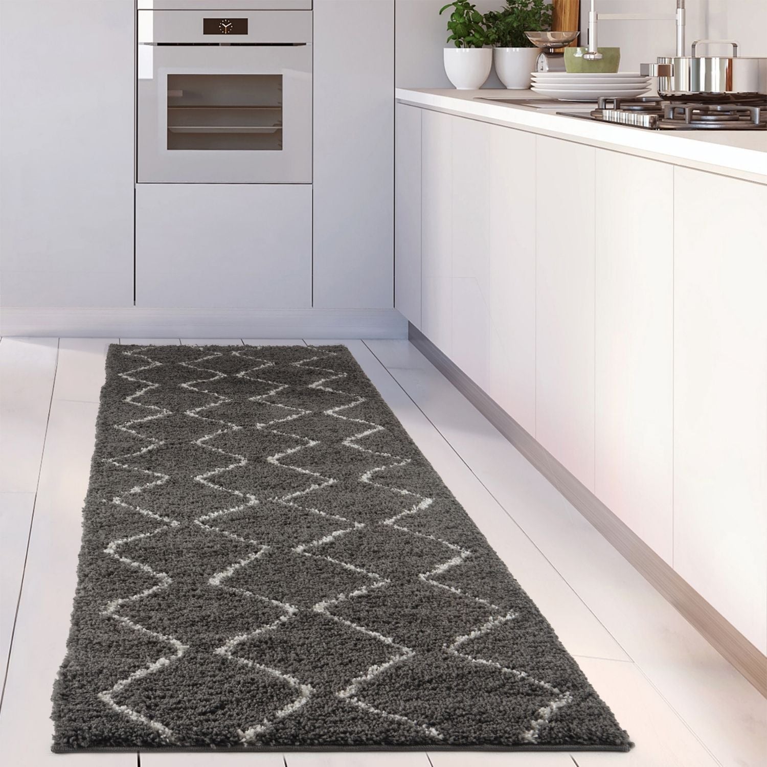 Moroccan Dark Grey Shaggy Rug | 840 - Bargainia.com - 5056584513622 - 3495