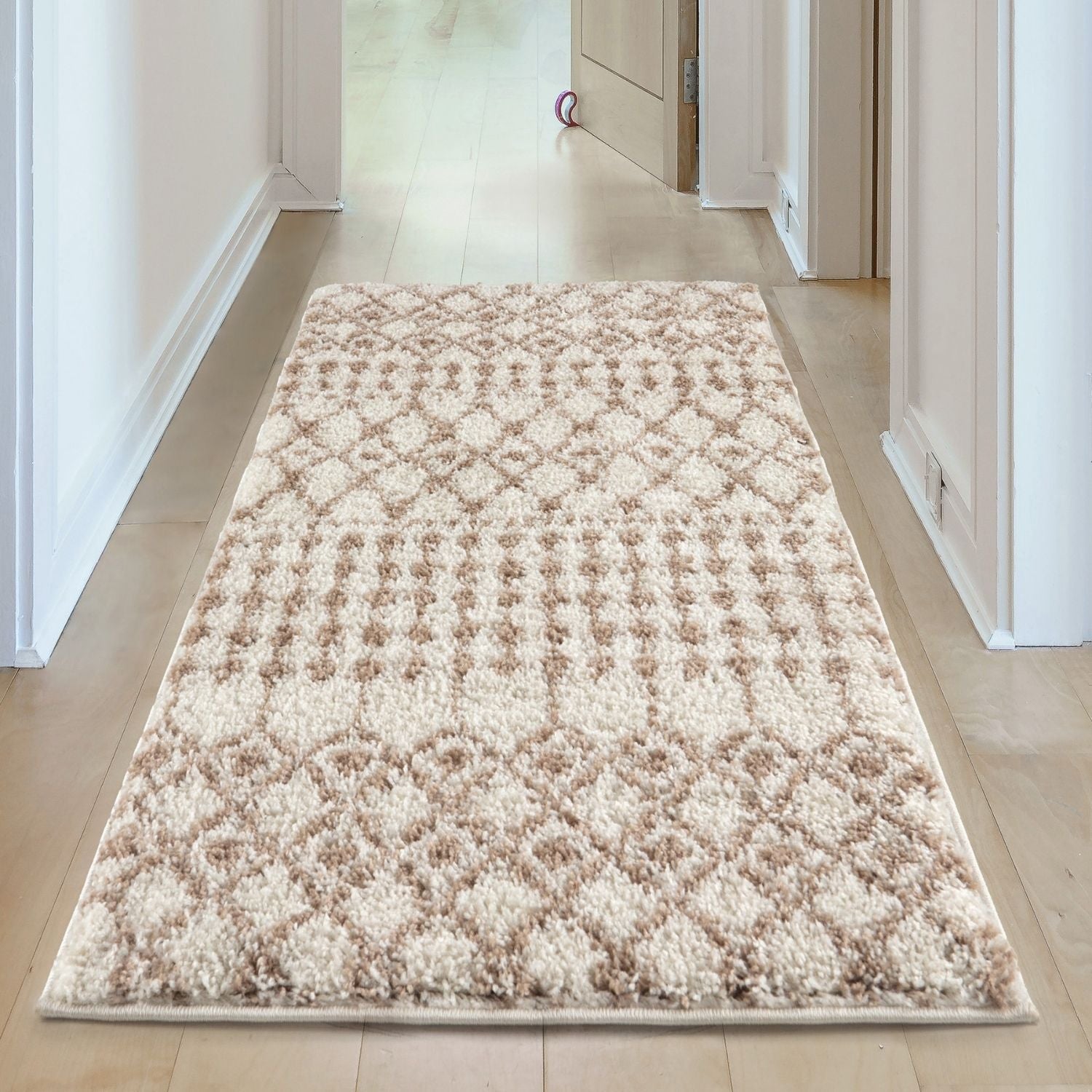Moroccan Ivory Beige Shaggy Rug | 1030 - Bargainia.com - 