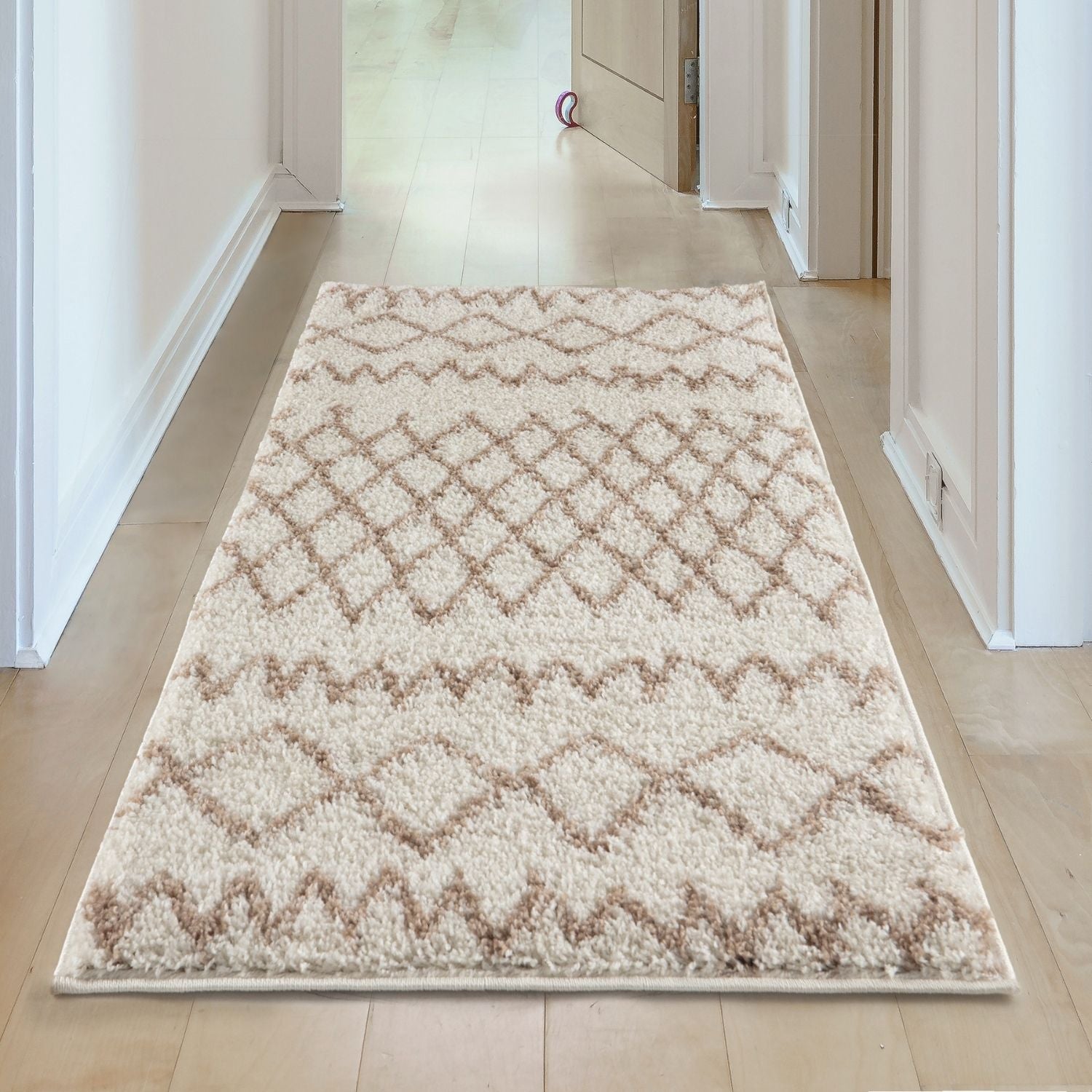 Moroccan Ivory Beige Shaggy Rug | 930 - Bargainia.com - 5056584513554 - 3544